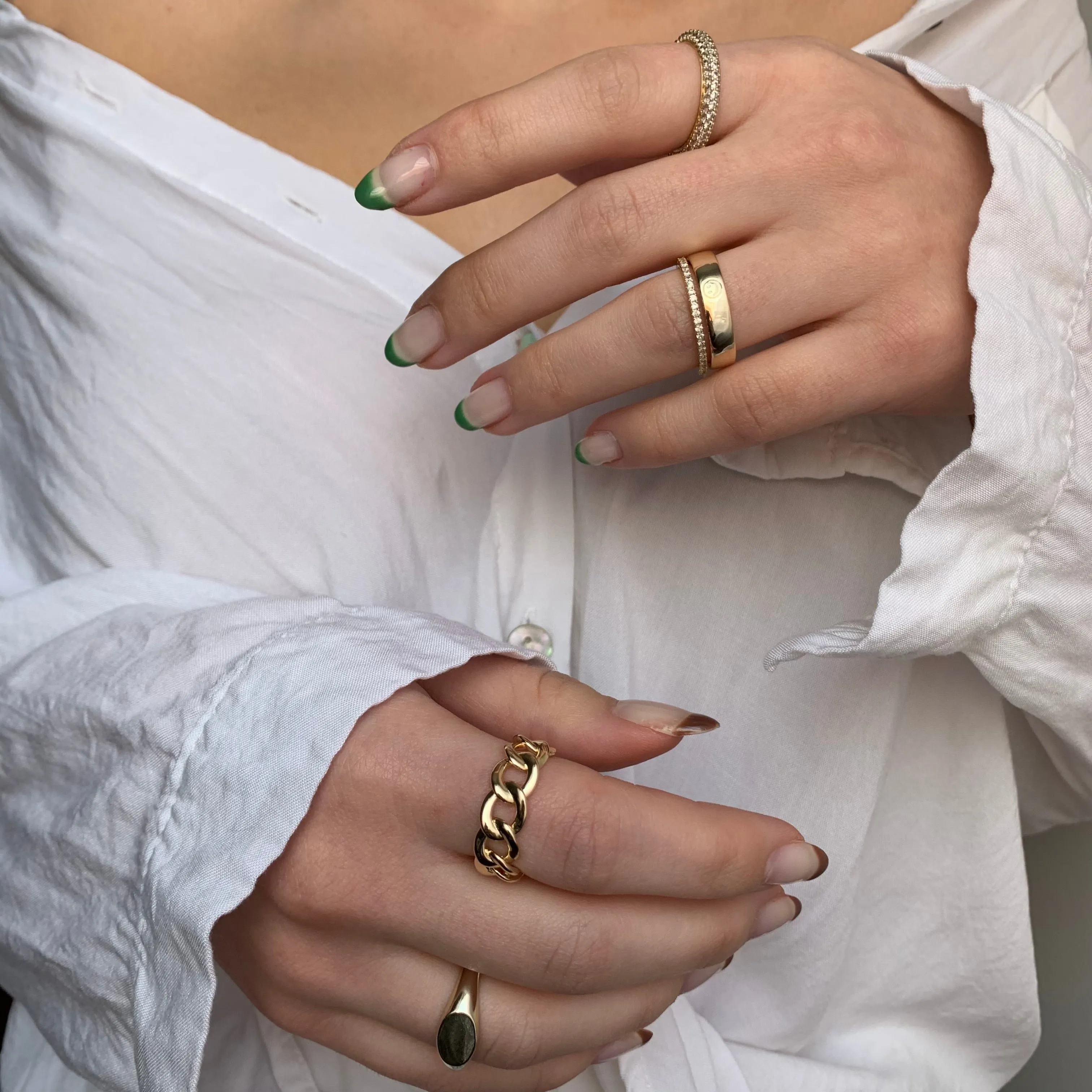 Basic B Ring sold by Evry Jewels product image thumbnail 4