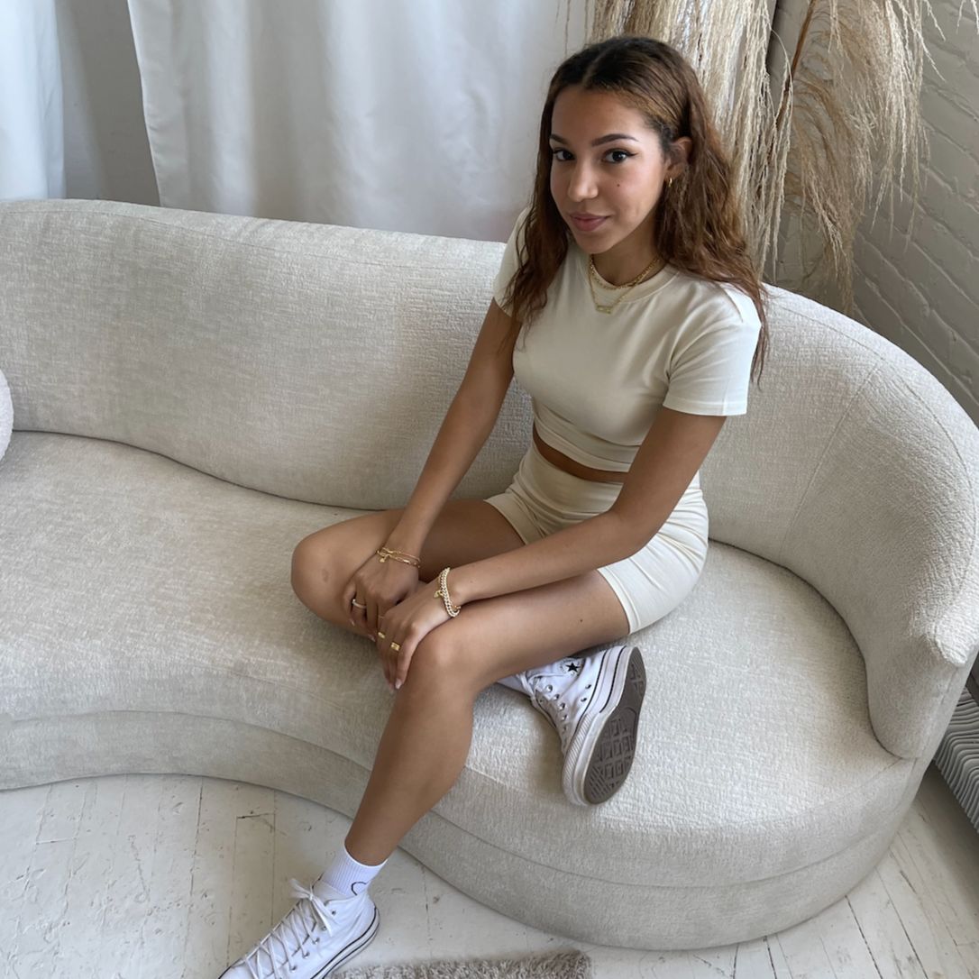 Marbella T-Shirt sold by Evry Jewels product image thumbnail 9