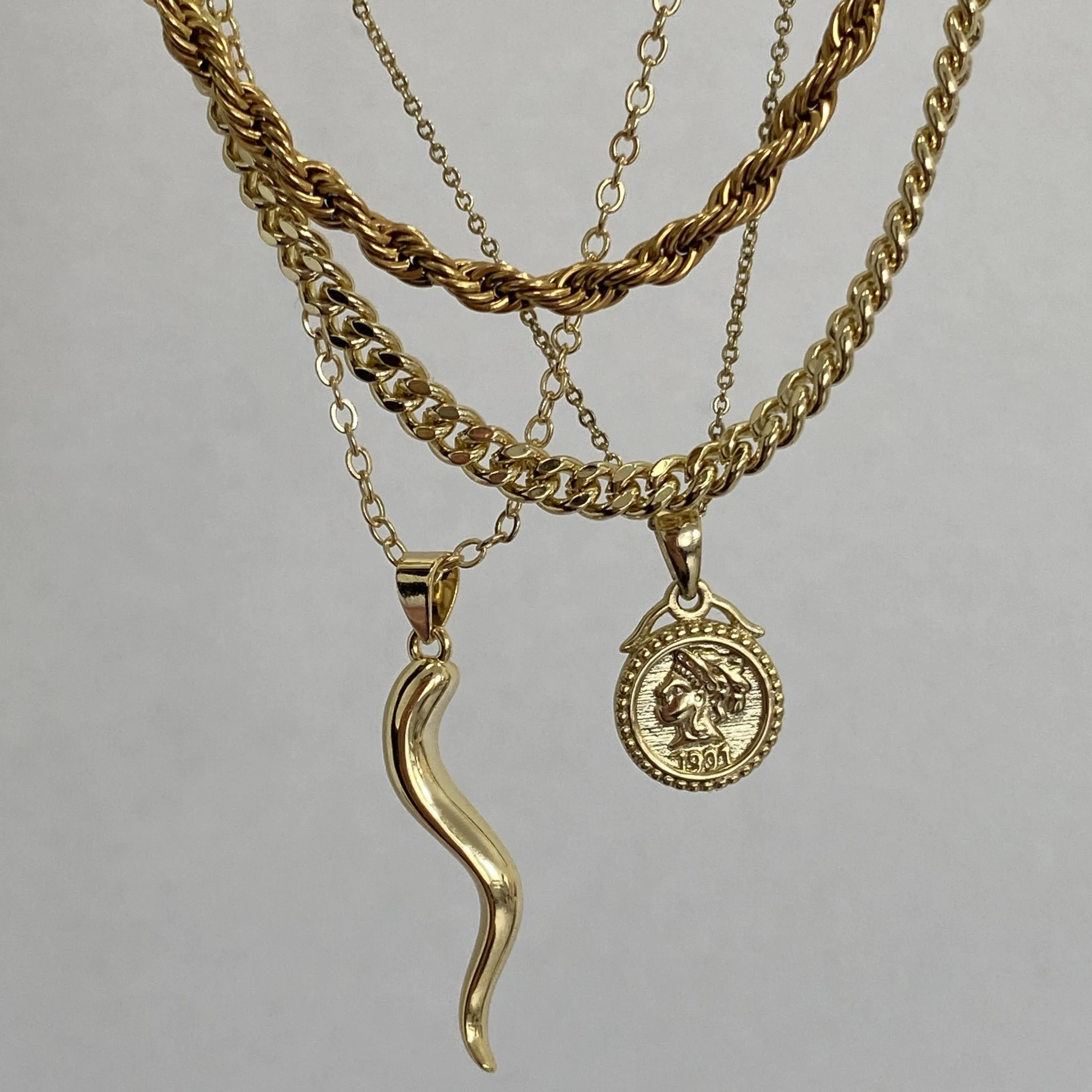 Portafortuna Necklace sold by Evry Jewels product image thumbnail 3