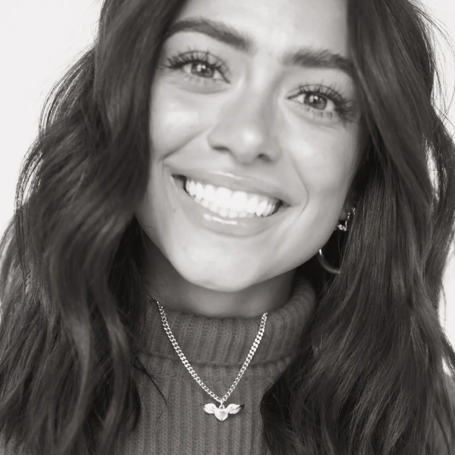 Wings of Love Necklace sold by Evry Jewels product image thumbnail 4