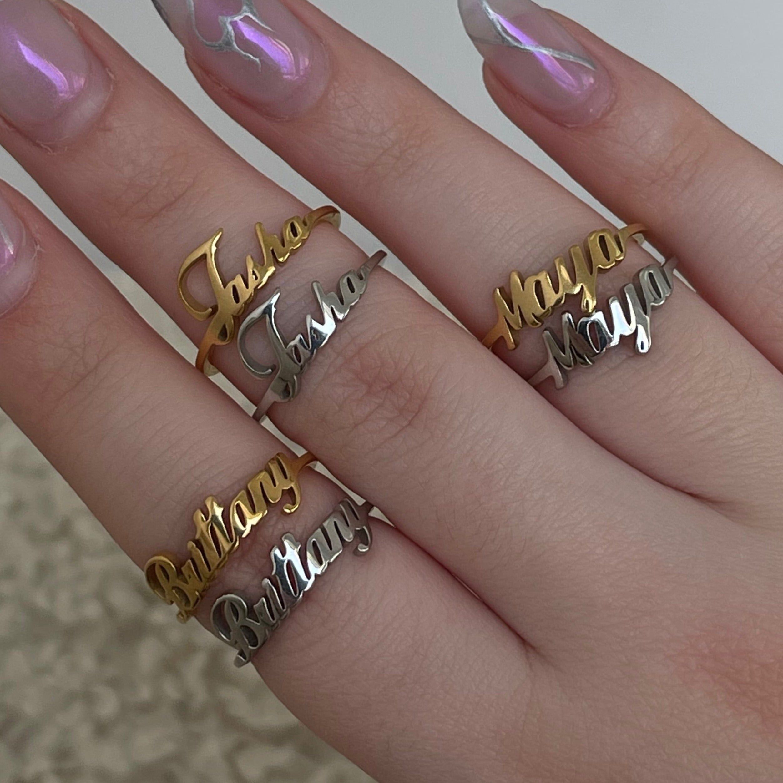 Custom/Personalized Nameplate Ring sold by Evry Jewels product image thumbnail 3