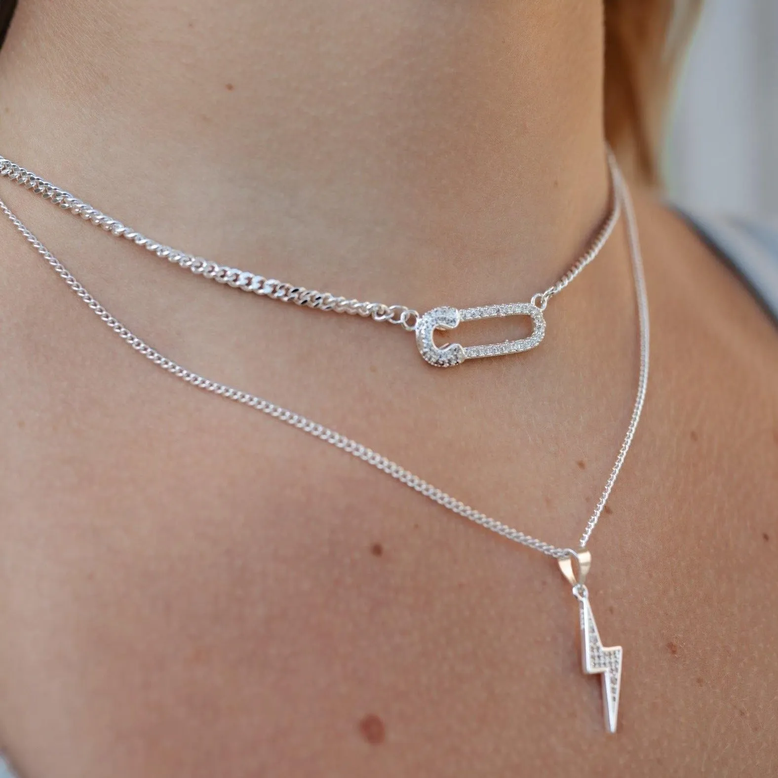 Pinned to you Necklace sold by Evry Jewels product image thumbnail 3