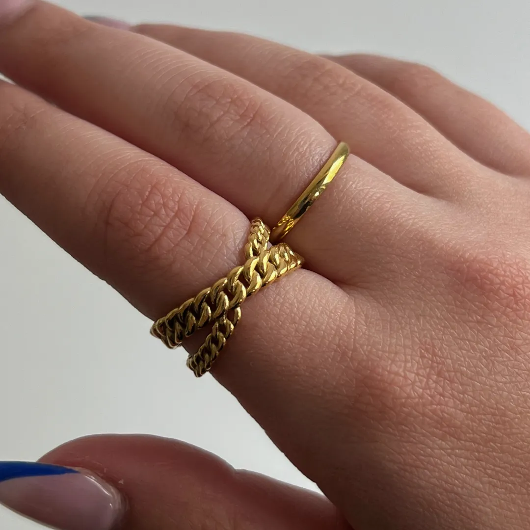 Crossed Ring sold by Evry Jewels product image thumbnail 3