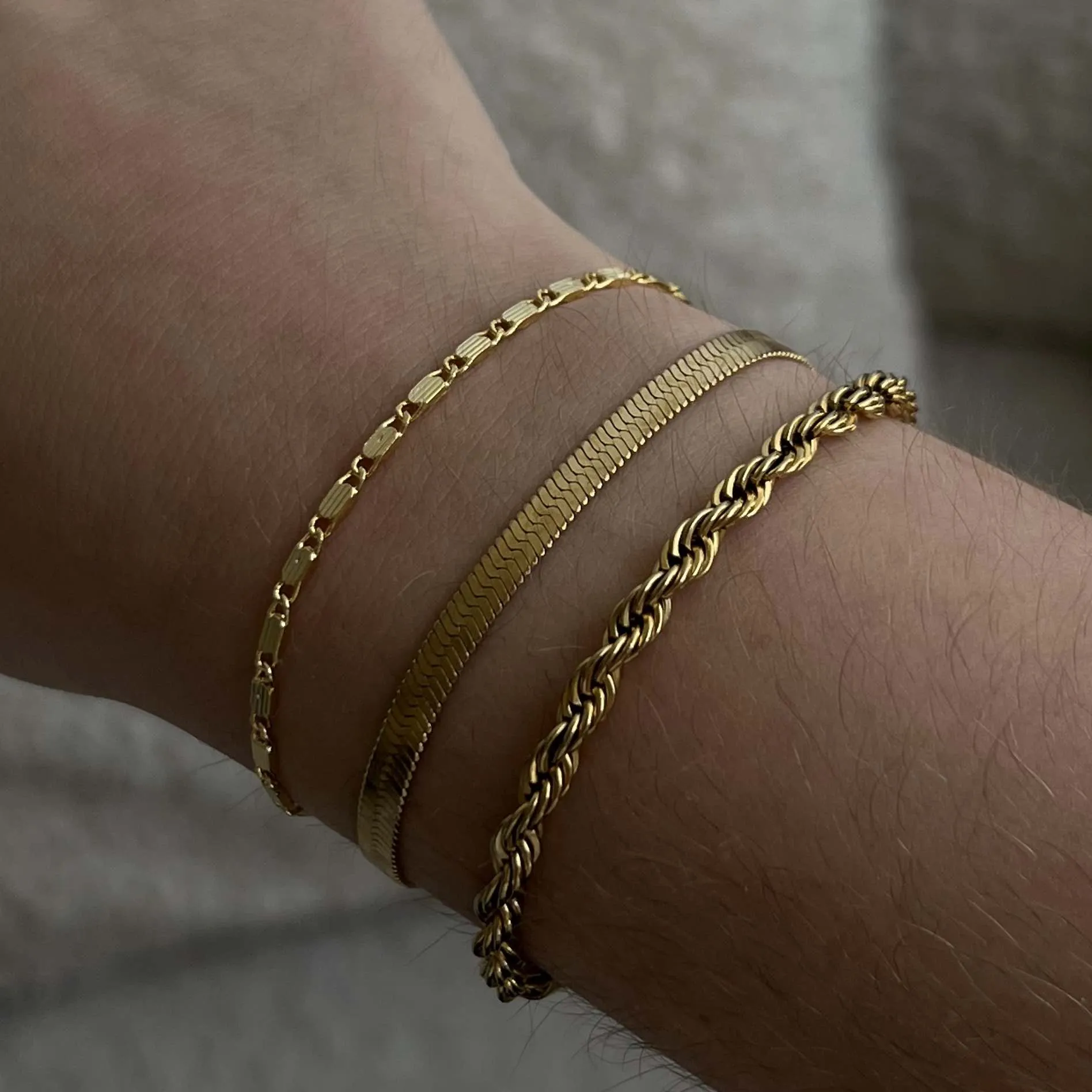 Tennis Club Bracelet sold by Evry Jewels product image thumbnail 3