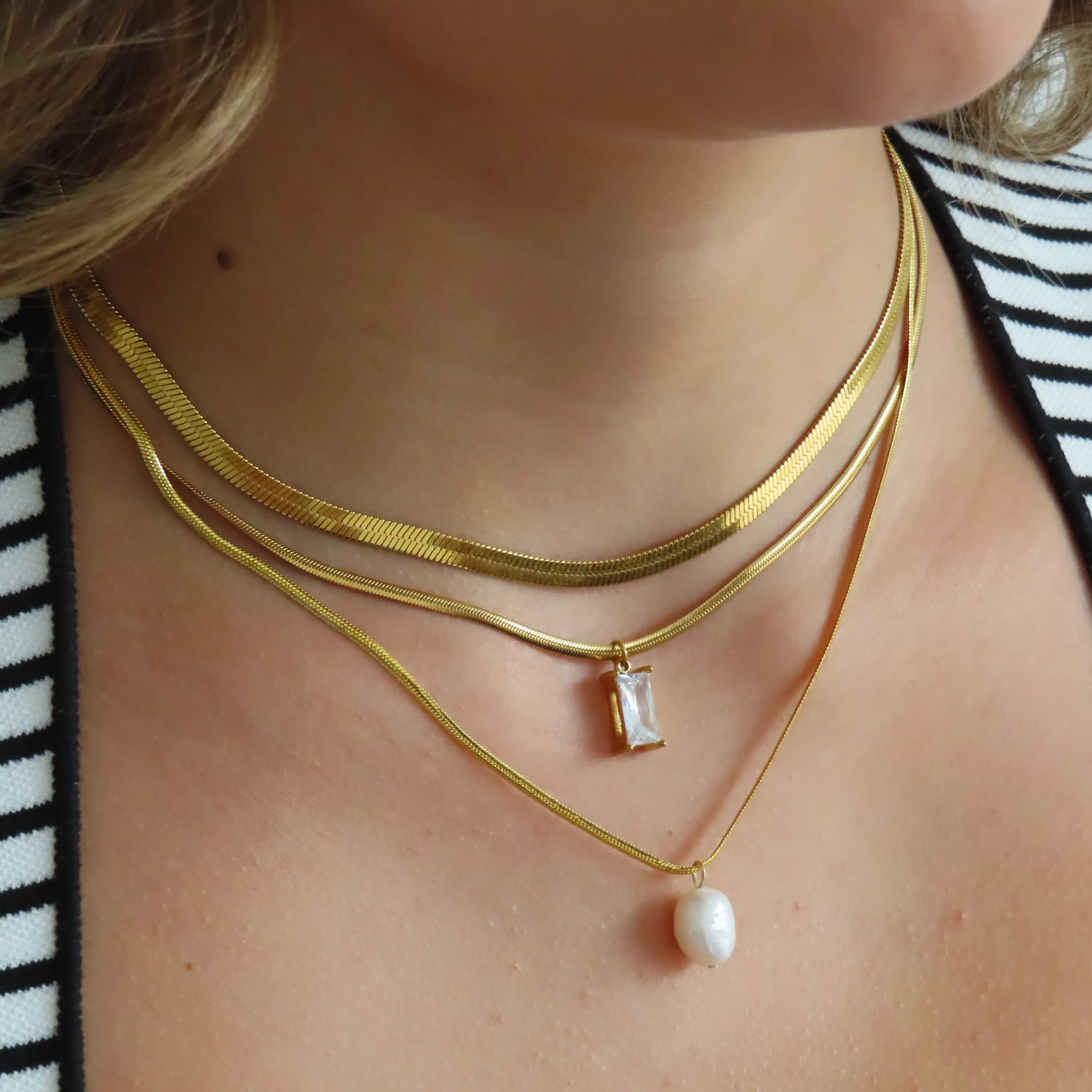 Luna Necklace sold by Evry Jewels product image thumbnail 2