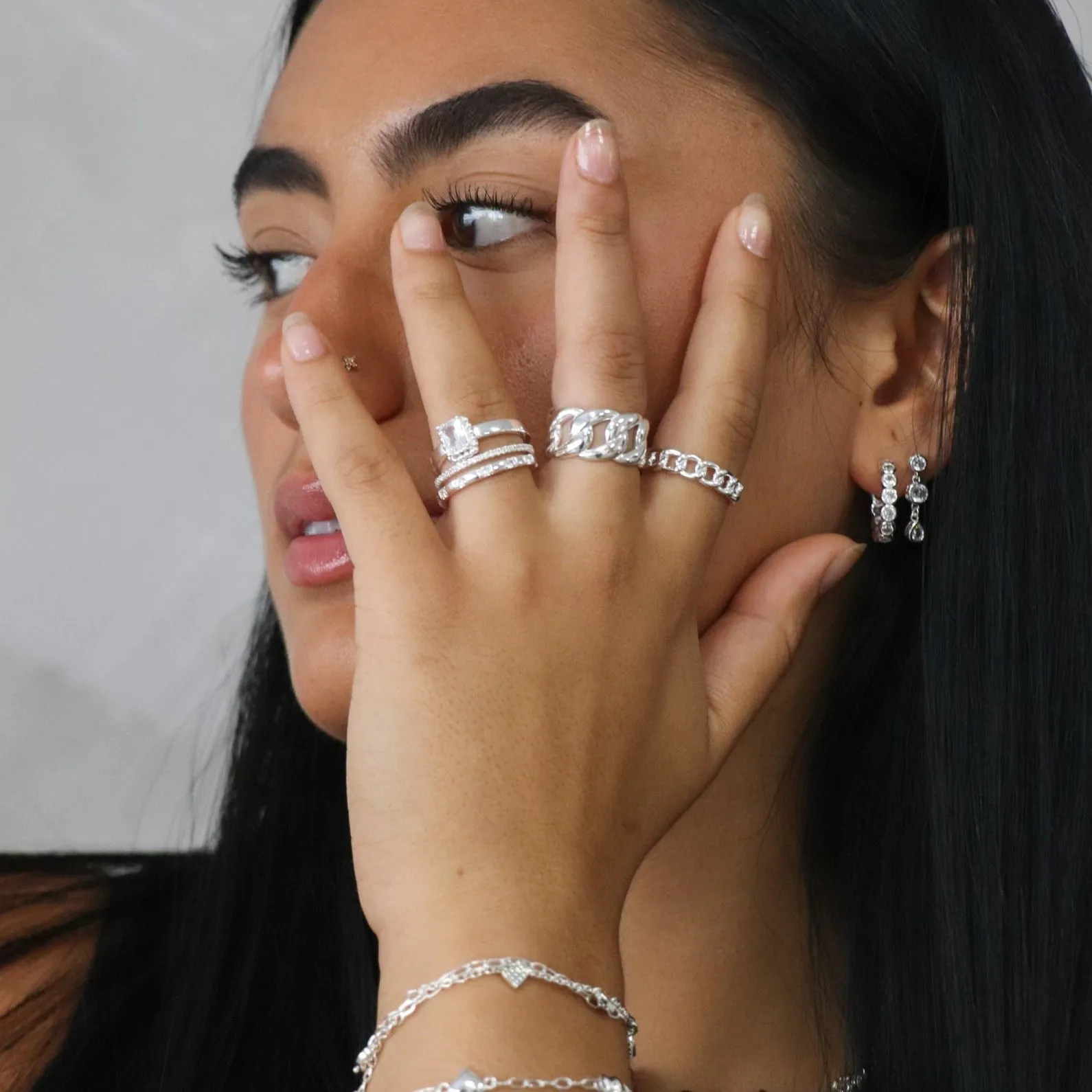 Irresistible Ring sold by Evry Jewels product image thumbnail 4