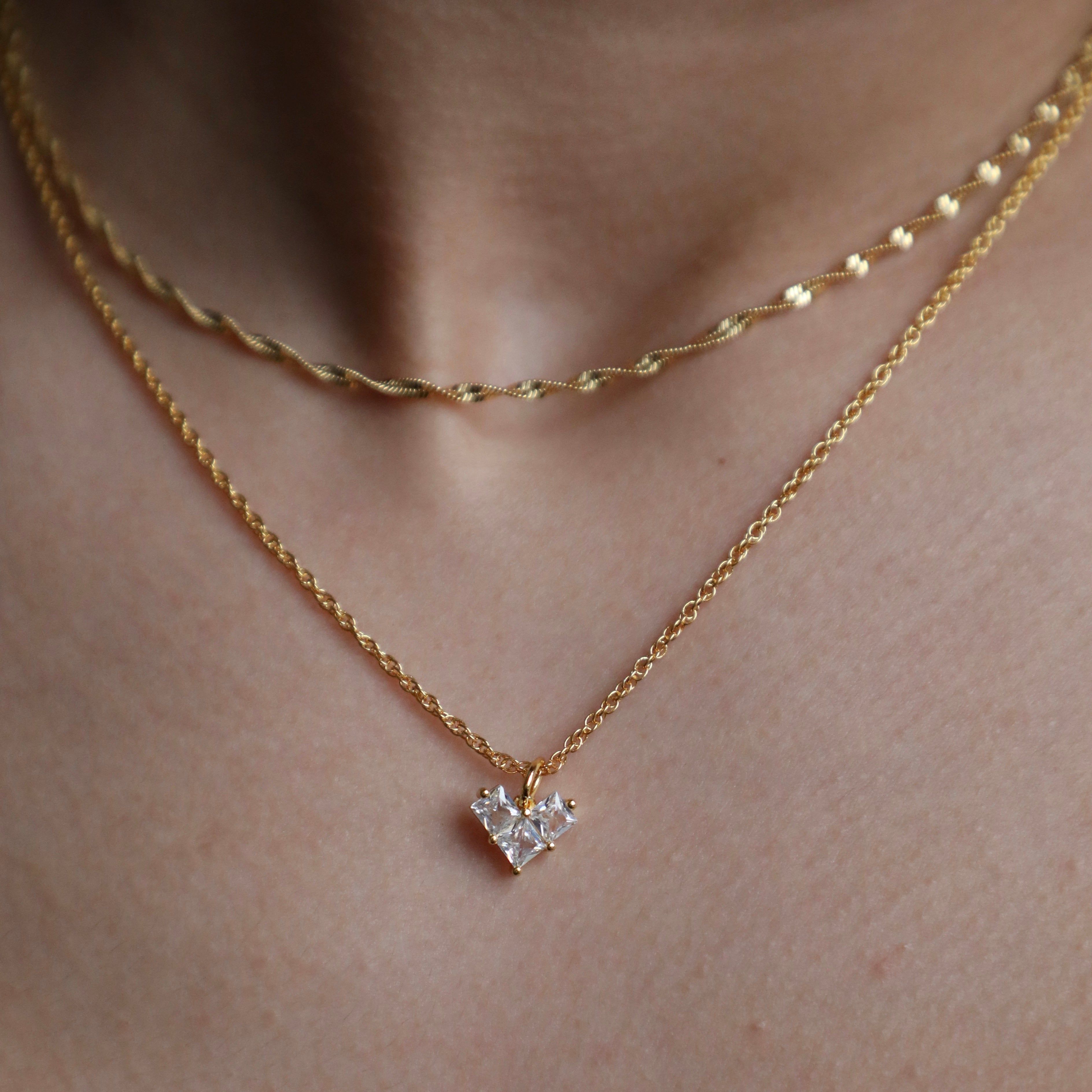 Modern Love Necklace sold by Evry Jewels product image thumbnail 3