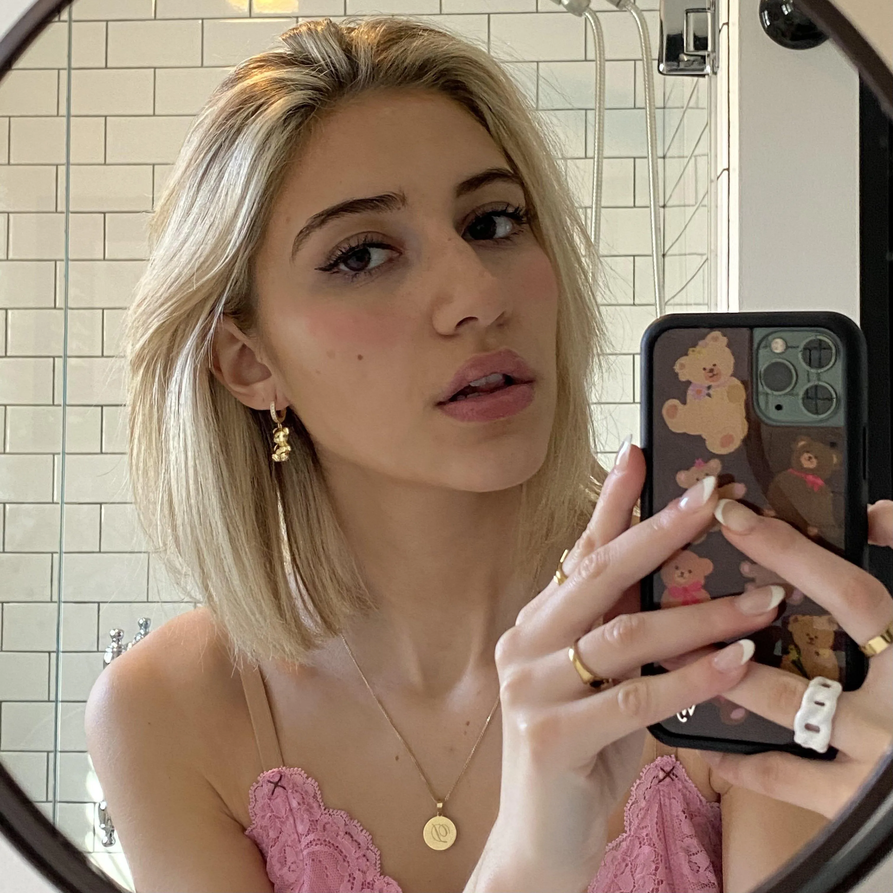 Winnie Earrings sold by Evry Jewels product image thumbnail 4