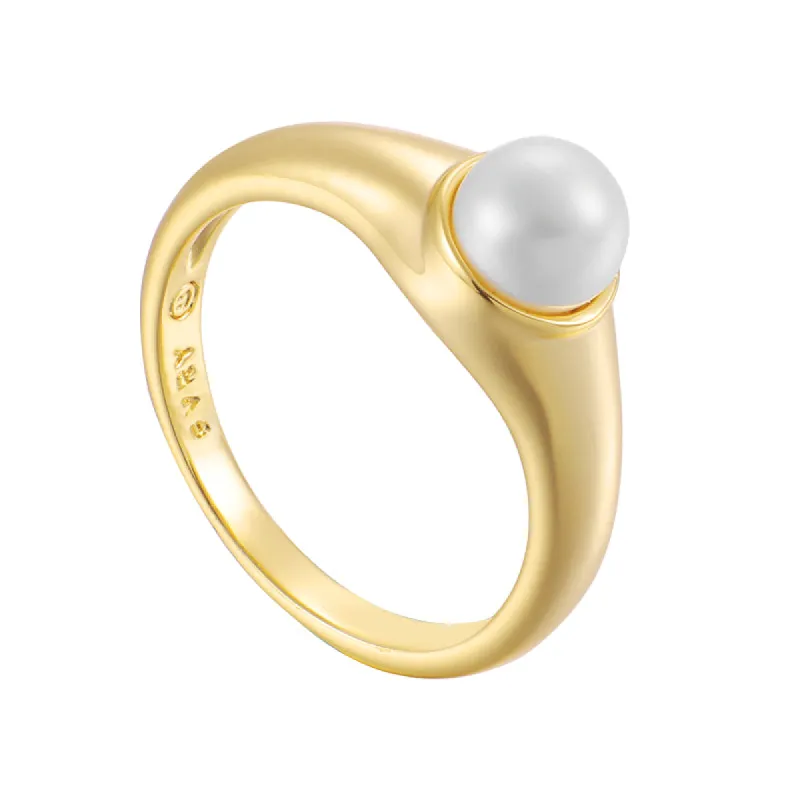 Snowball Ring sold by Evry Jewels