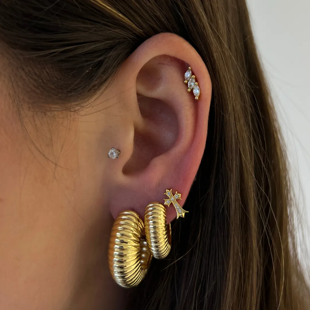 Crossed Earrings sold by Evry Jewels product image thumbnail 3