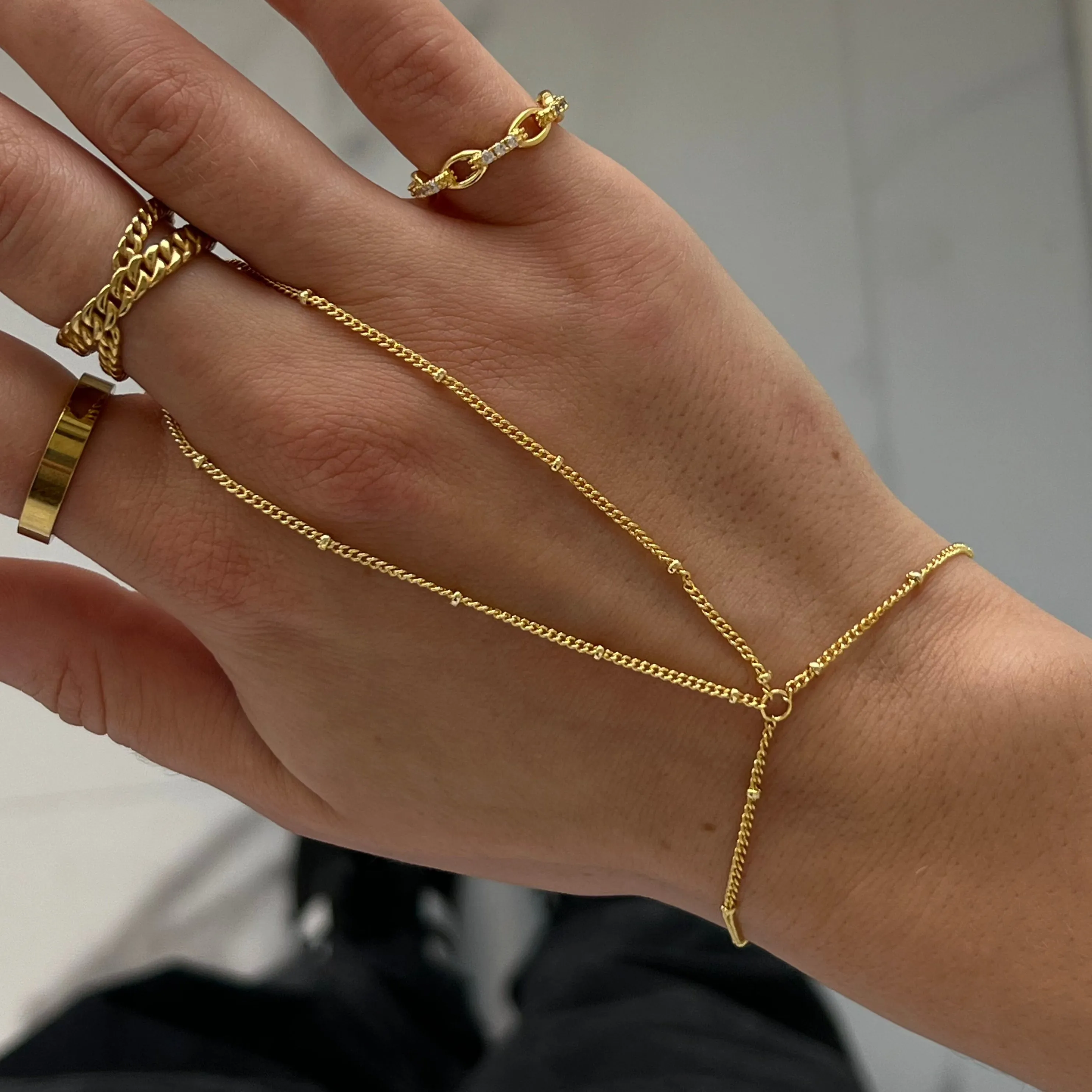 Isla Hand Chain sold by Evry Jewels product image thumbnail 2