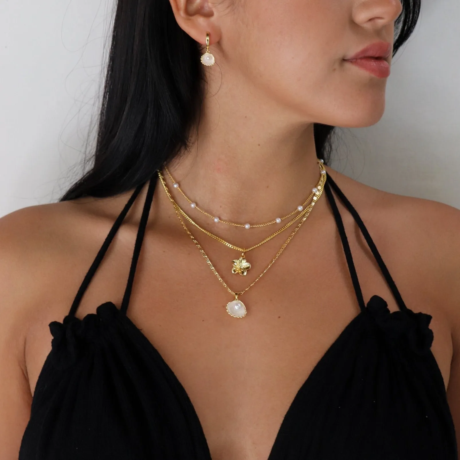 Hibiscus Necklace sold by Evry Jewels product image thumbnail 2