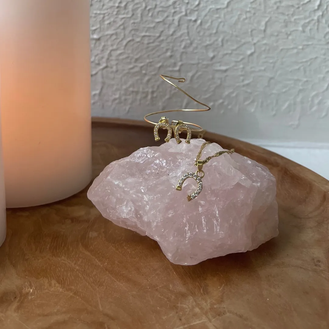 Lucky Babe Necklace sold by Evry Jewels product image thumbnail 5