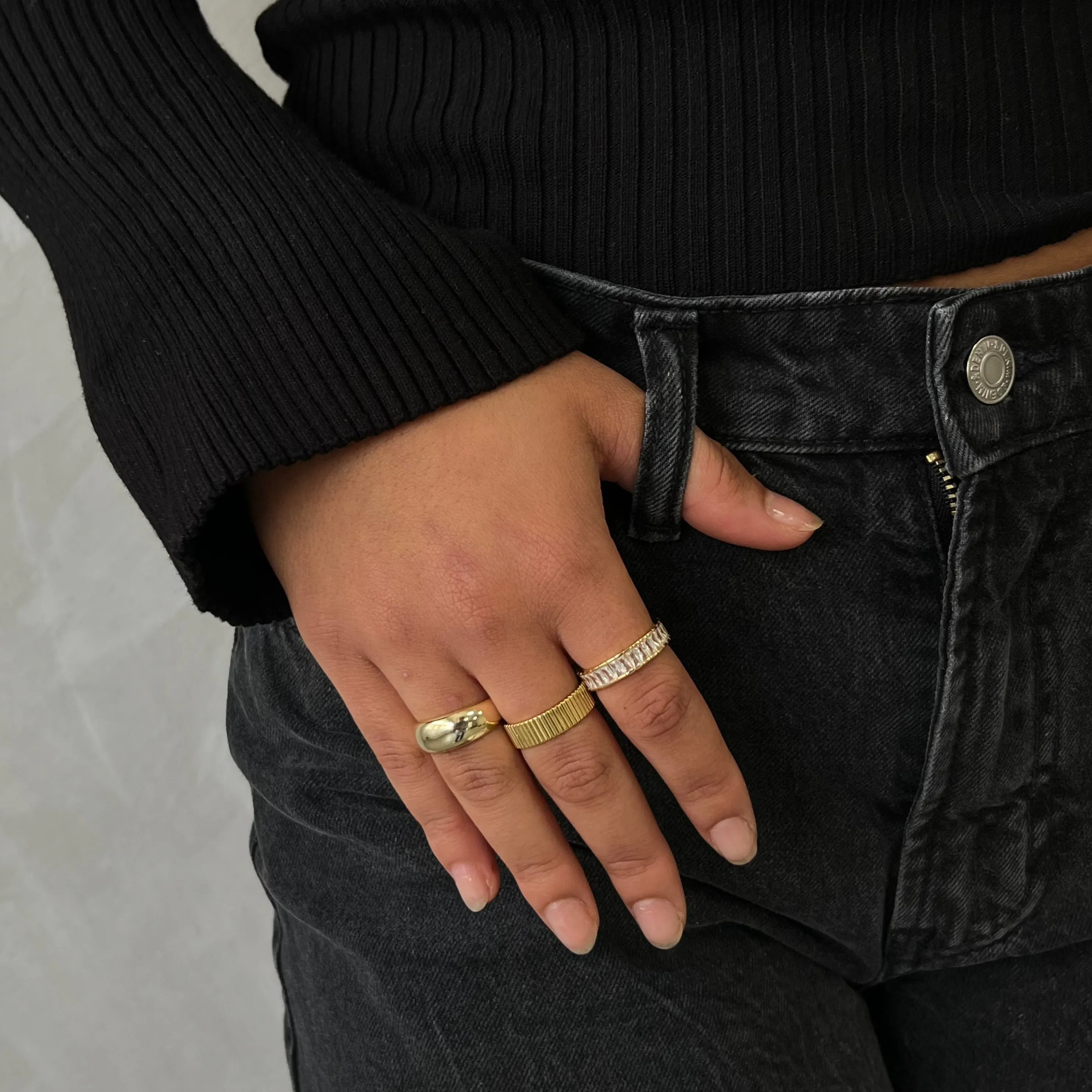 Take Me To Paris Ring sold by Evry Jewels product image thumbnail 2