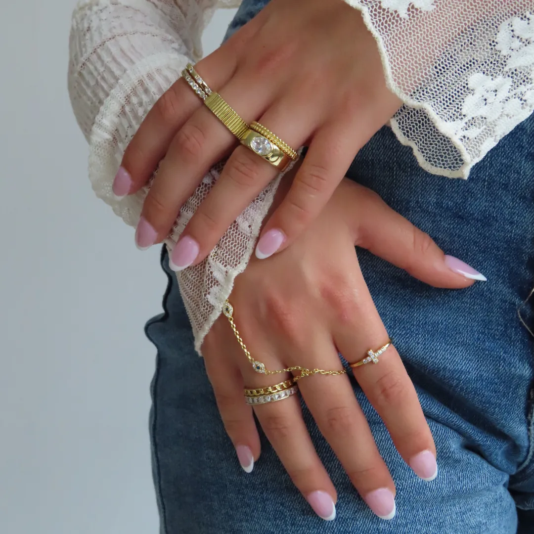 Holy Cross Ring sold by Evry Jewels product image thumbnail 2