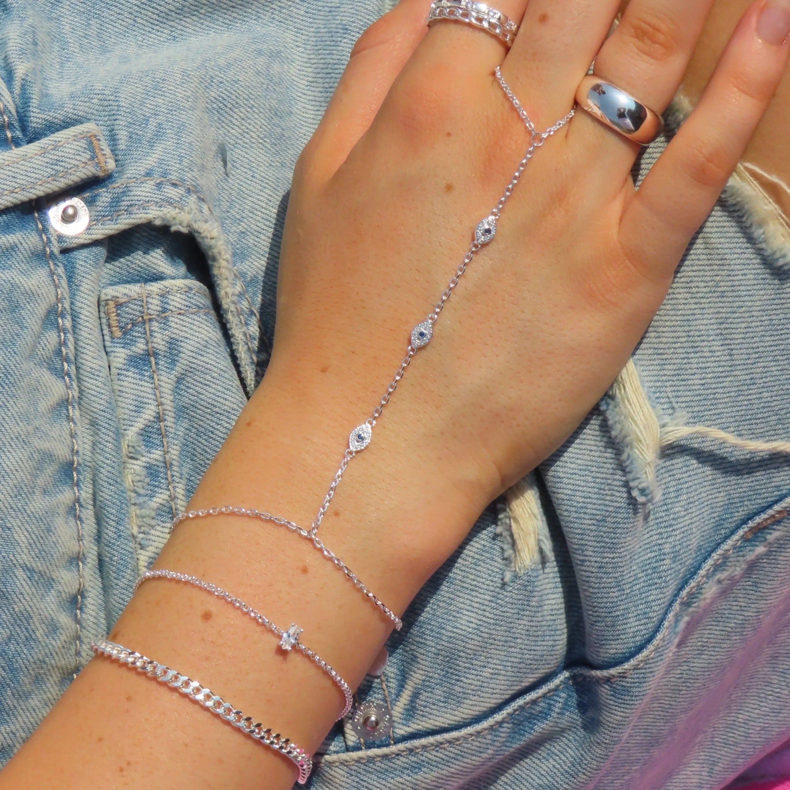 Clara Bracelet sold by Evry Jewels product image thumbnail 3