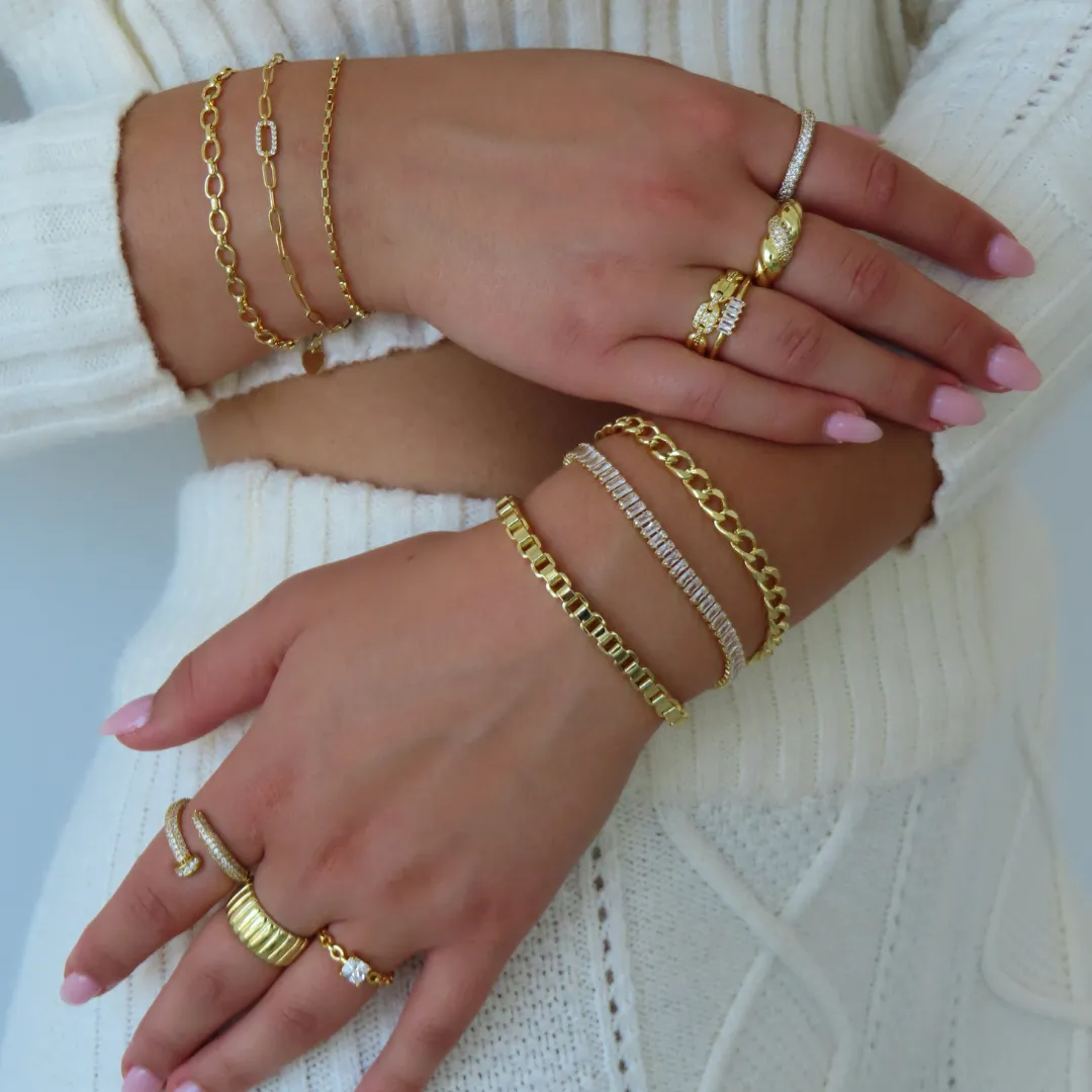 Lavish Ring sold by Evry Jewels product image thumbnail 4