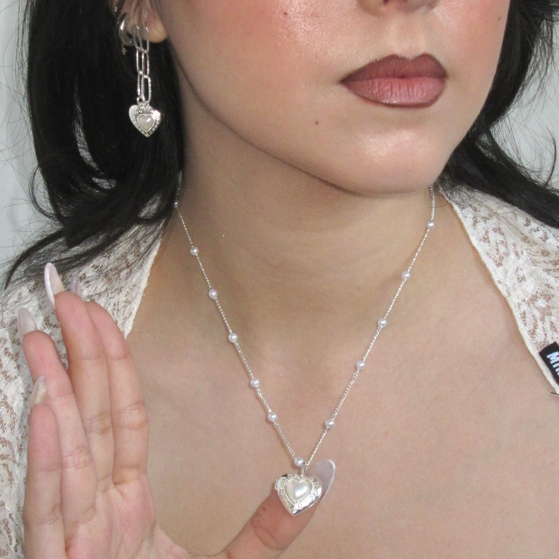 Vanessa Vintage Necklace sold by Evry Jewels product image thumbnail 2