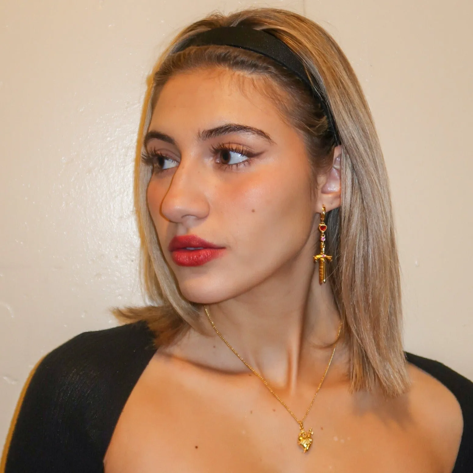 Queen of Hearts Earrings sold by Evry Jewels product image thumbnail 5