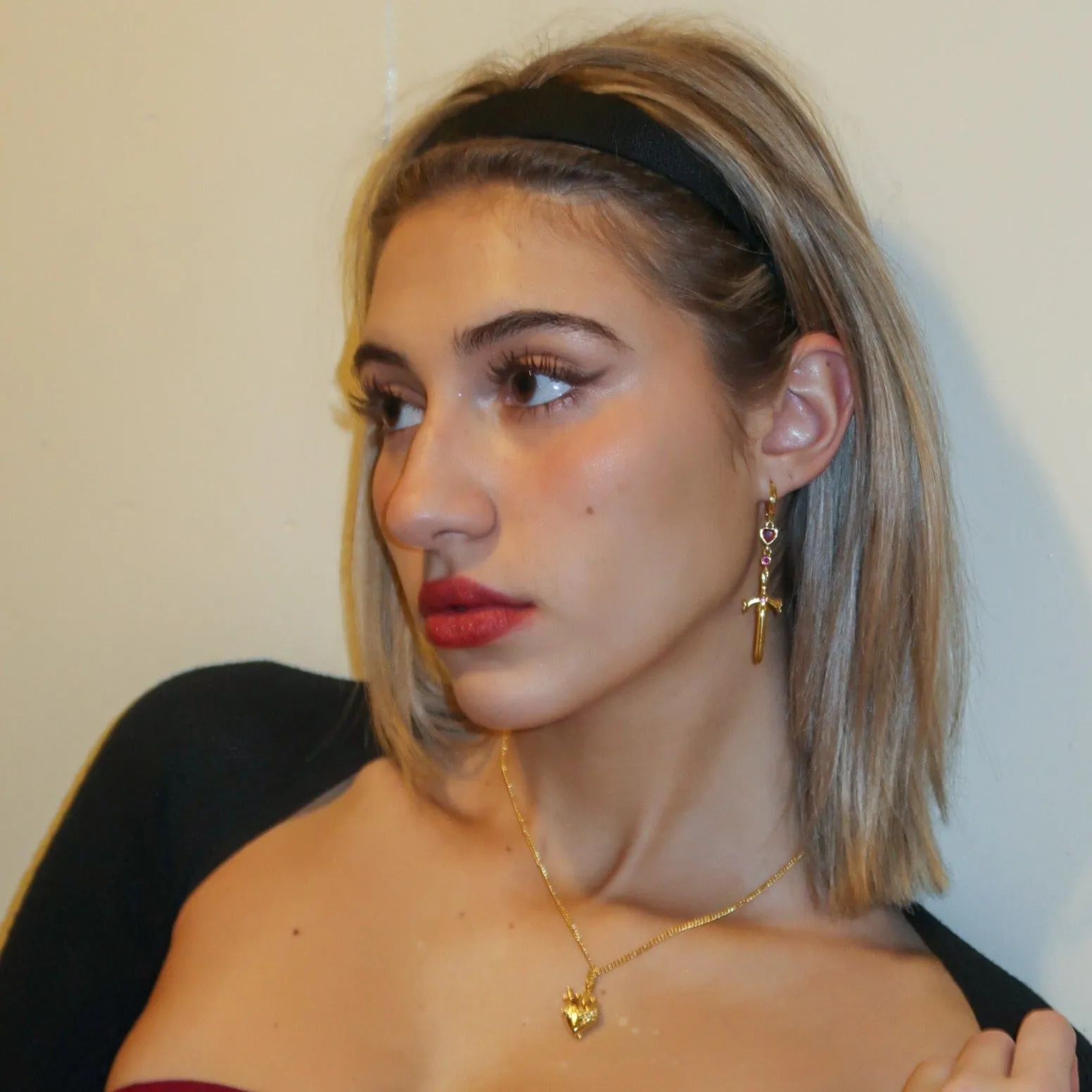 Queen of Hearts Earrings sold by Evry Jewels product image thumbnail 3