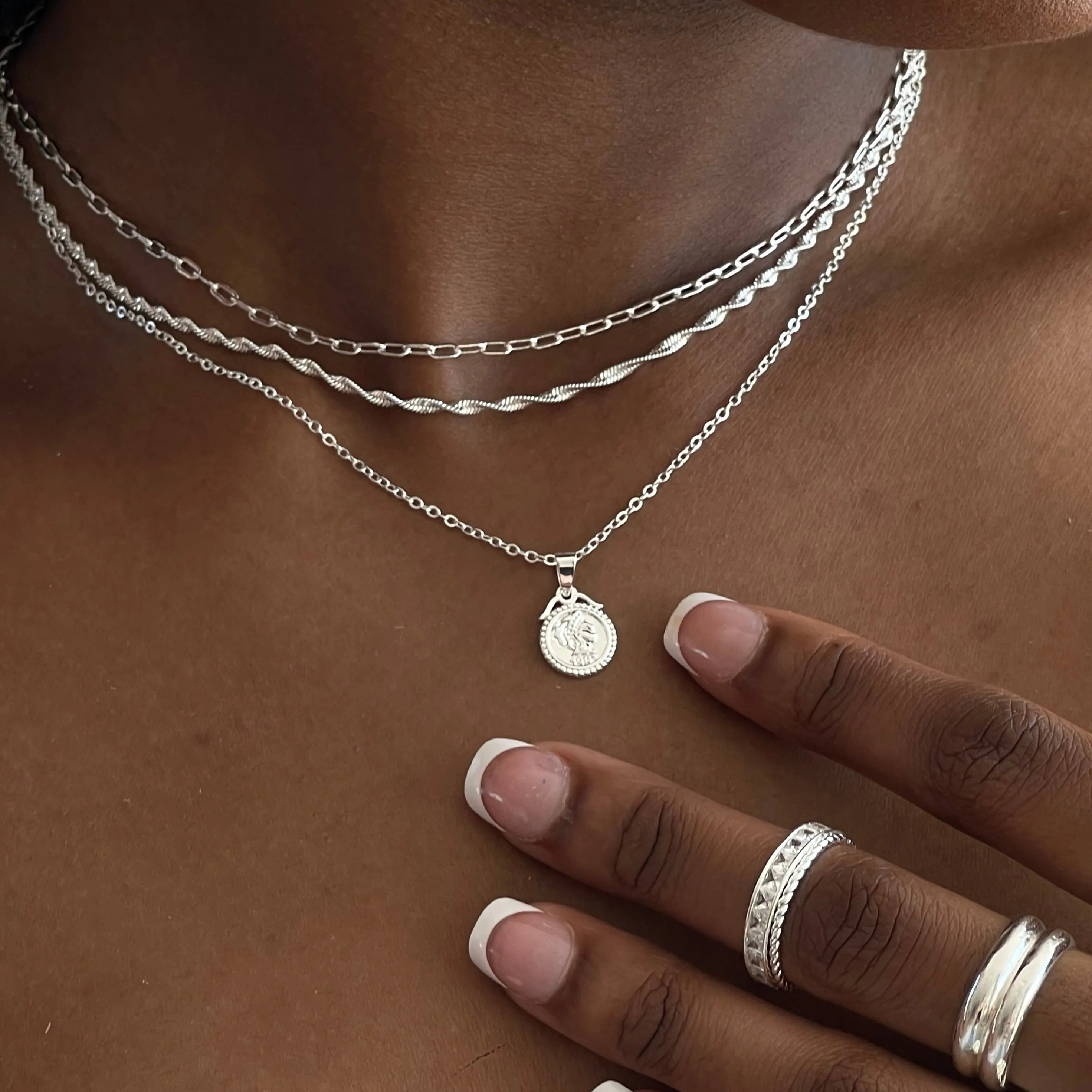 It's Vintage Necklace sold by Evry Jewels product image thumbnail 3