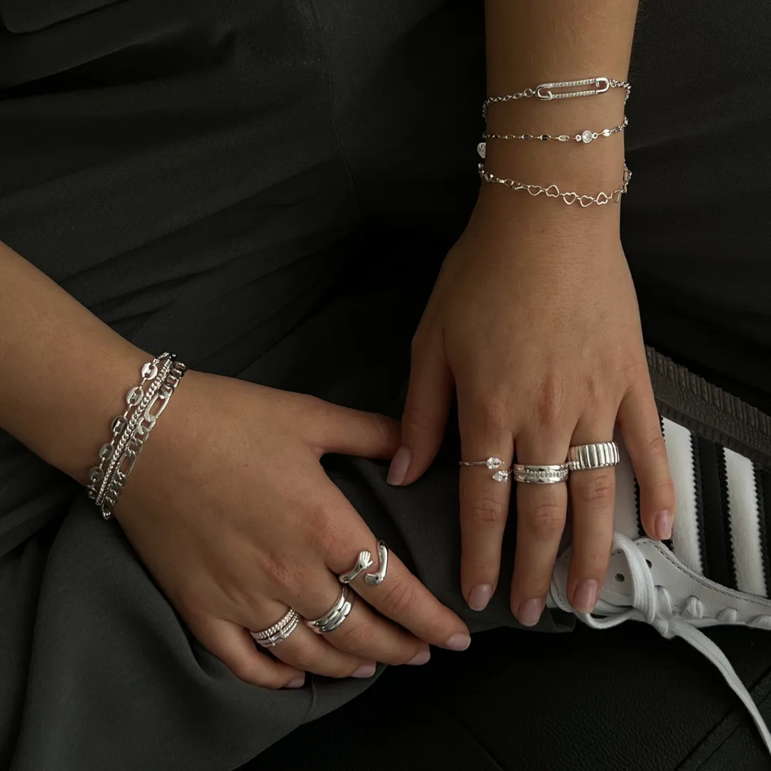 Broken Heart Bracelet sold by Evry Jewels product image thumbnail 2