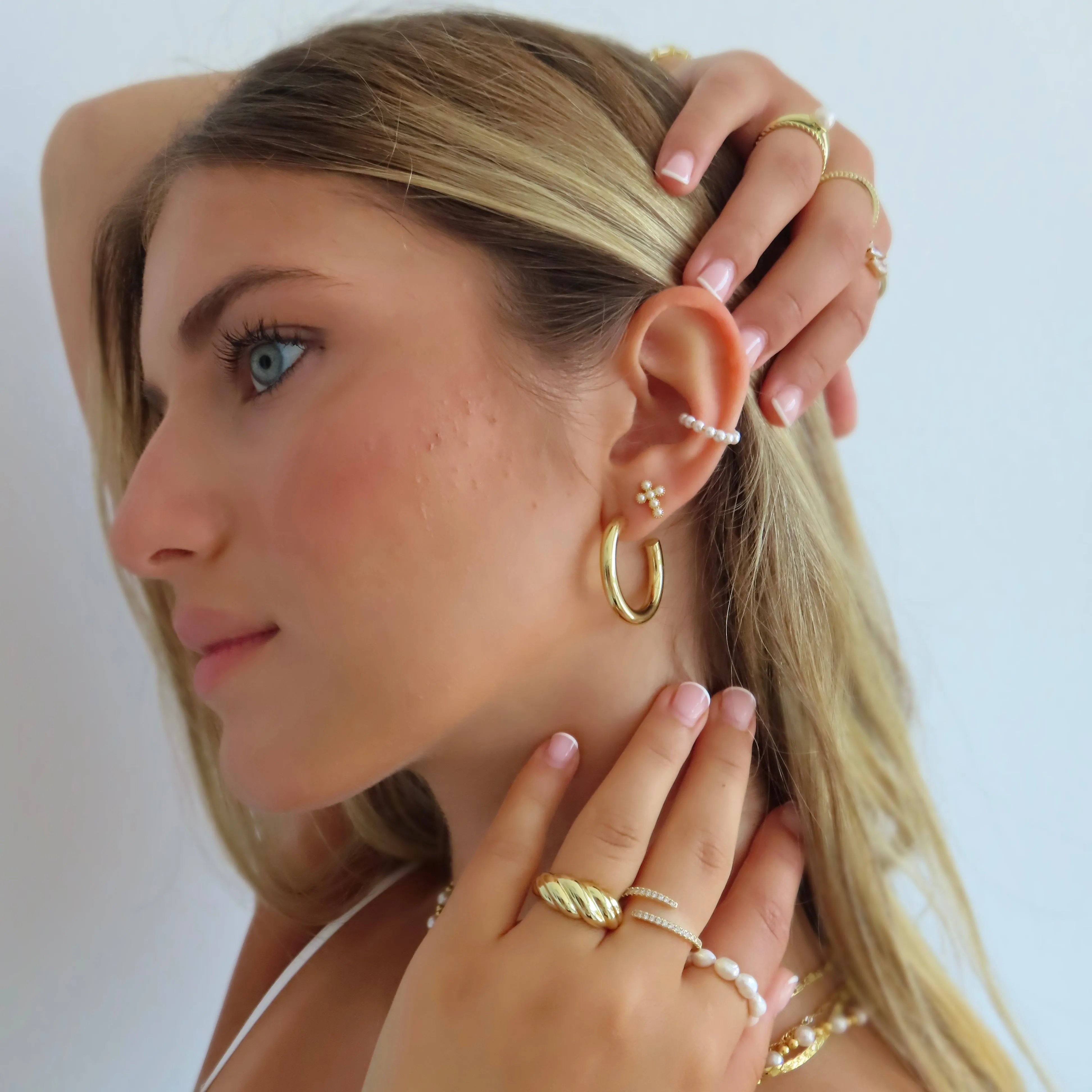 Calabasas Hoops sold by Evry Jewels product image thumbnail 2