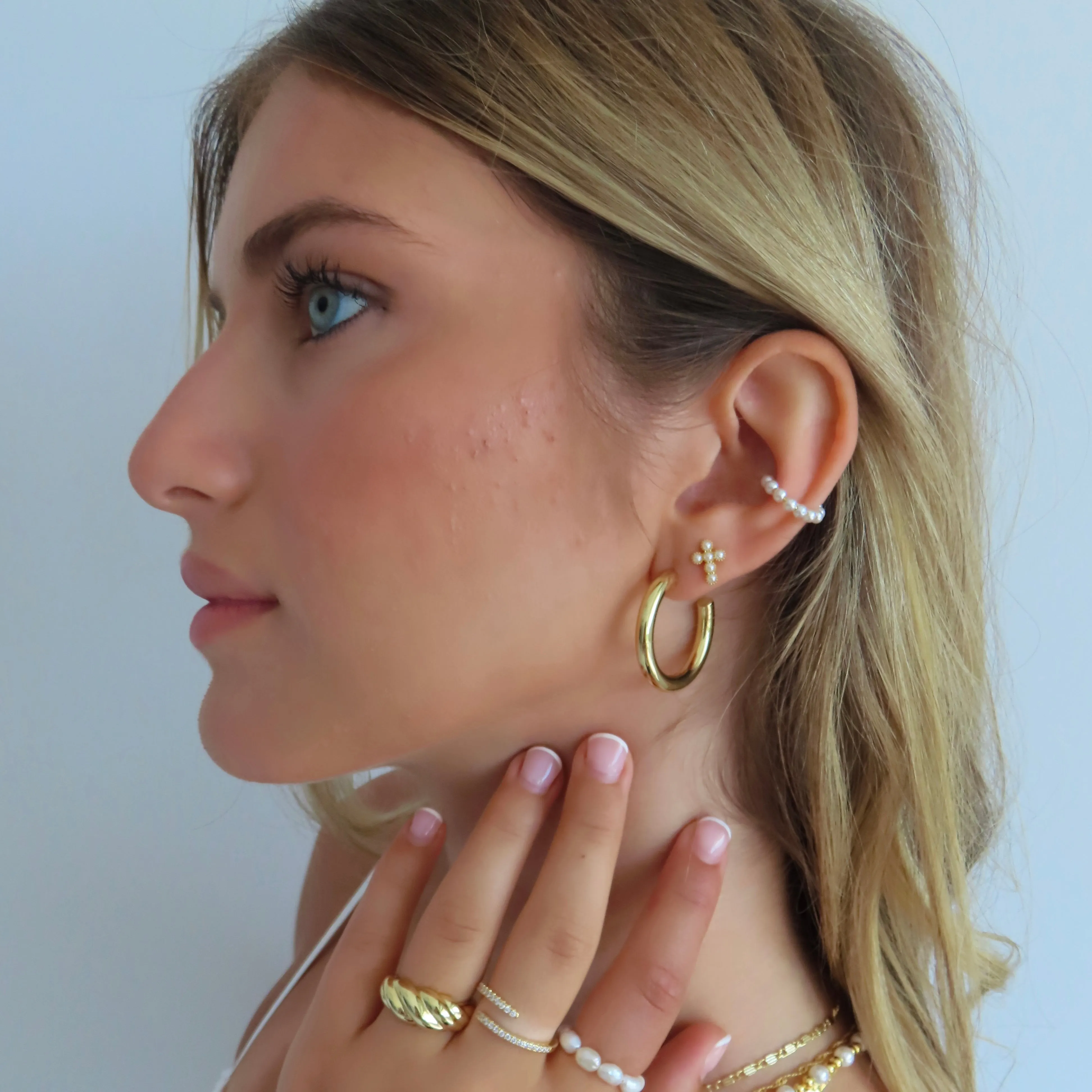 Calabasas Hoops sold by Evry Jewels product image thumbnail 3