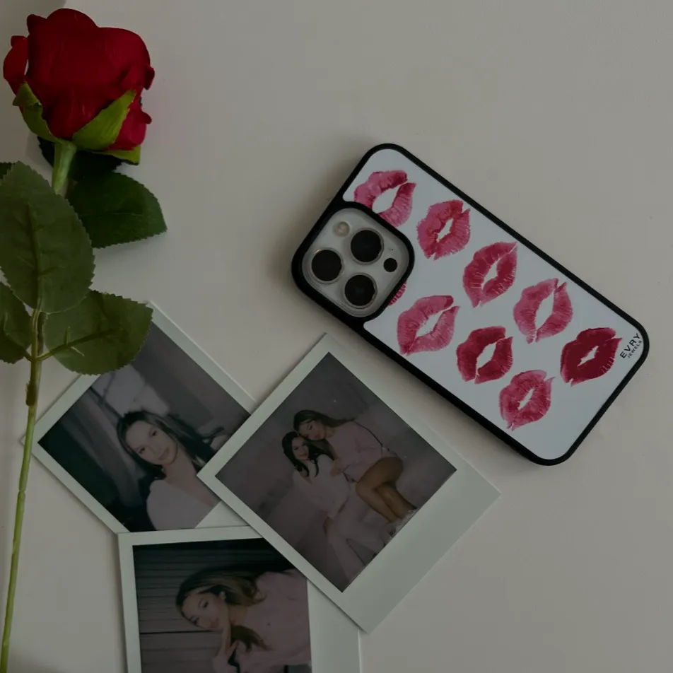 XOXO Phone Cover sold by Evry Jewels product image thumbnail 3