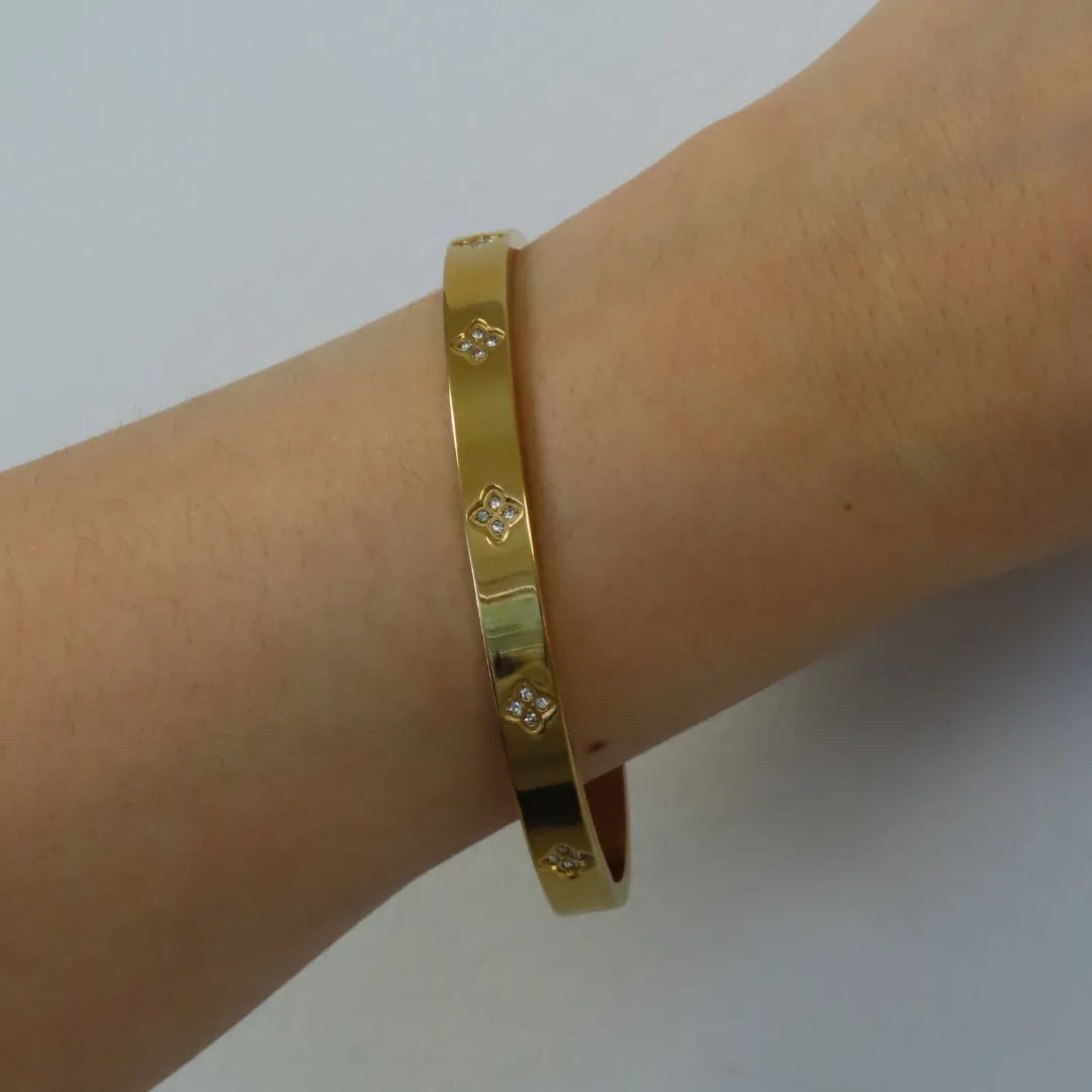 Rosalia Bangle sold by Evry Jewels product image thumbnail 2