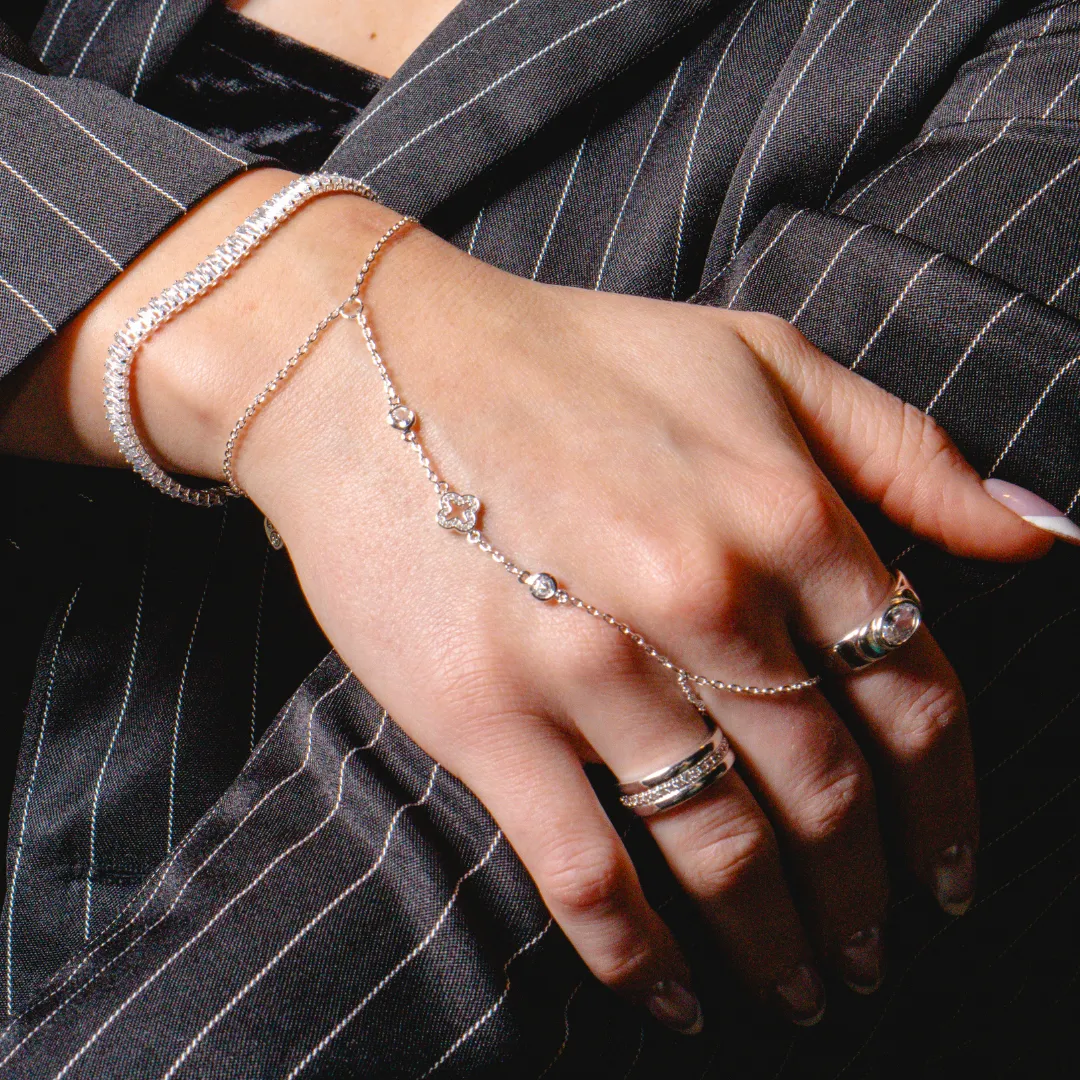 Just My Luck Hand Chain sold by Evry Jewels product image thumbnail 3