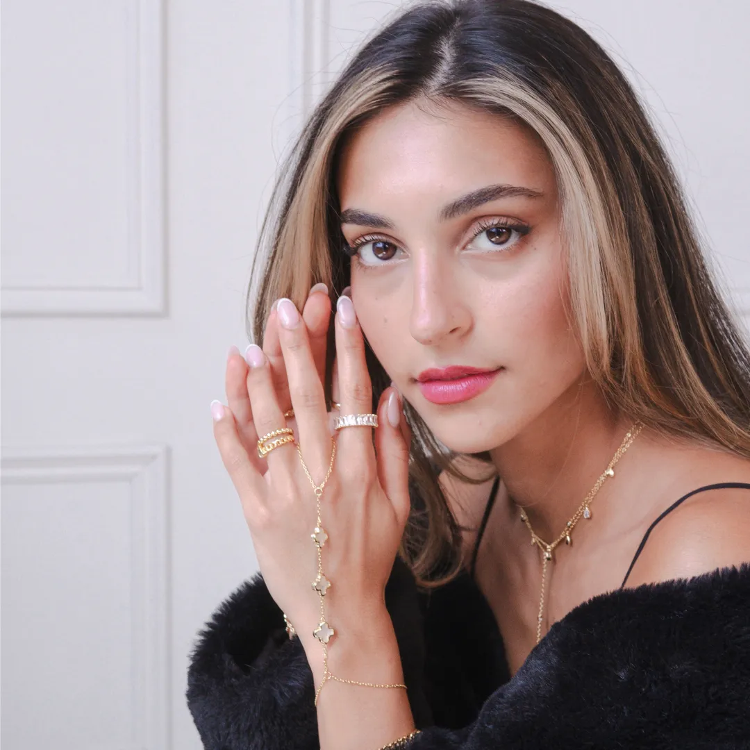 Feeling Lucky Hand Chain sold by Evry Jewels product image thumbnail 2