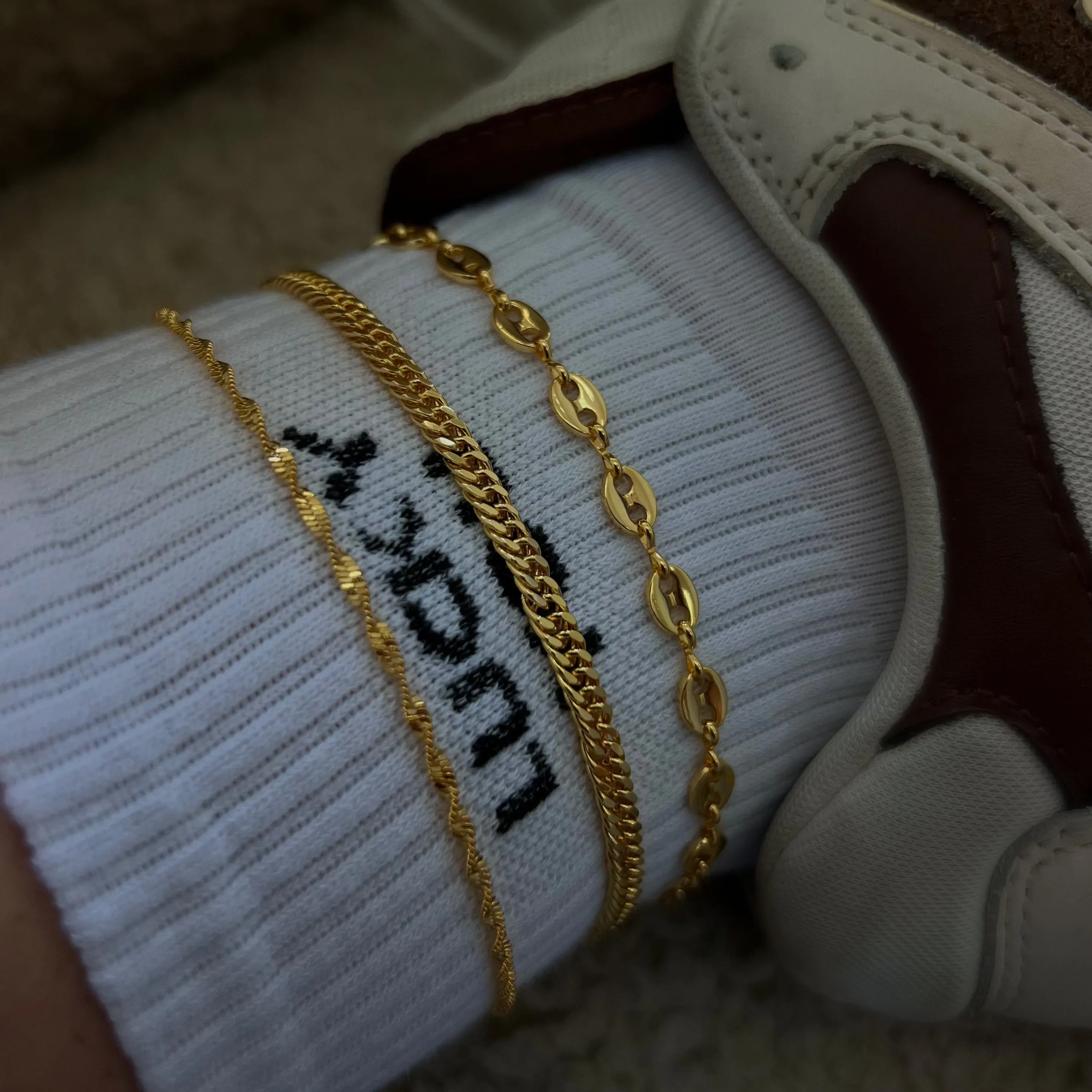 Don't Get It Twisted Anklet sold by Evry Jewels product image thumbnail 4