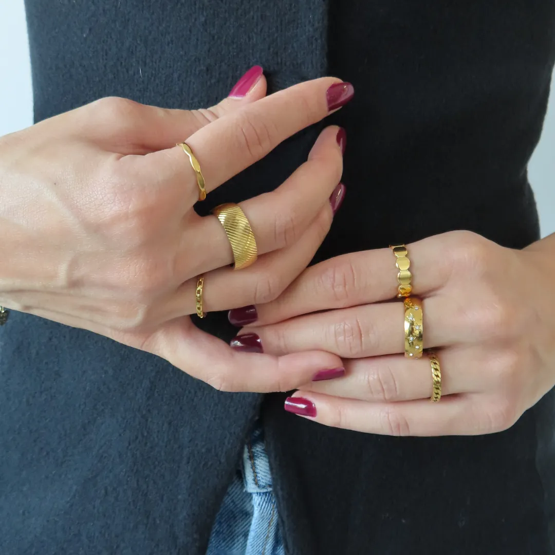 Constellation Ring (VIP) sold by Evry Jewels product image thumbnail 3