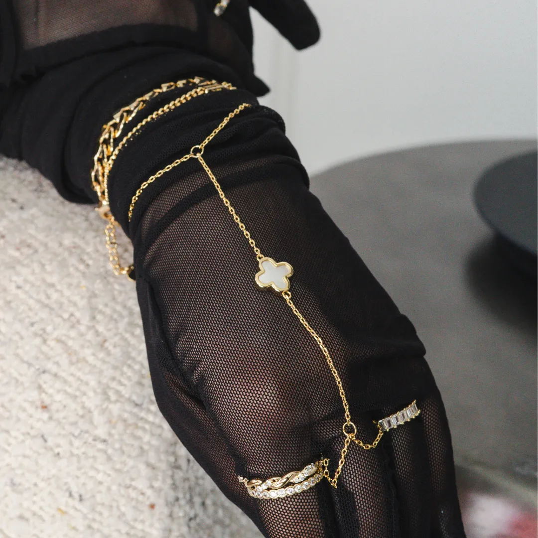 Lucky Hand Chain (VIP) sold by Evry Jewels product image thumbnail 2