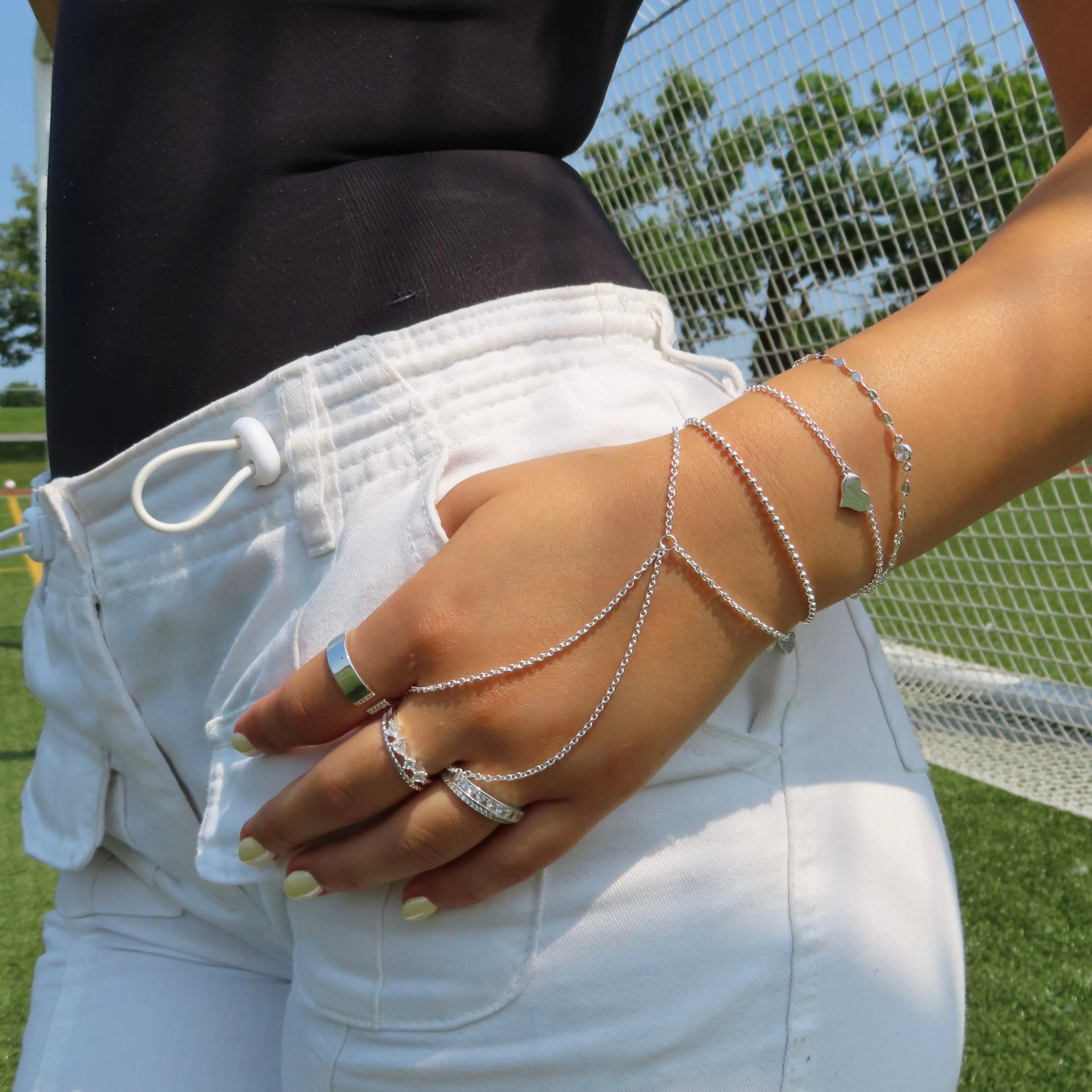 Lucia Hand Chain (VIP) sold by Evry Jewels product image thumbnail 5