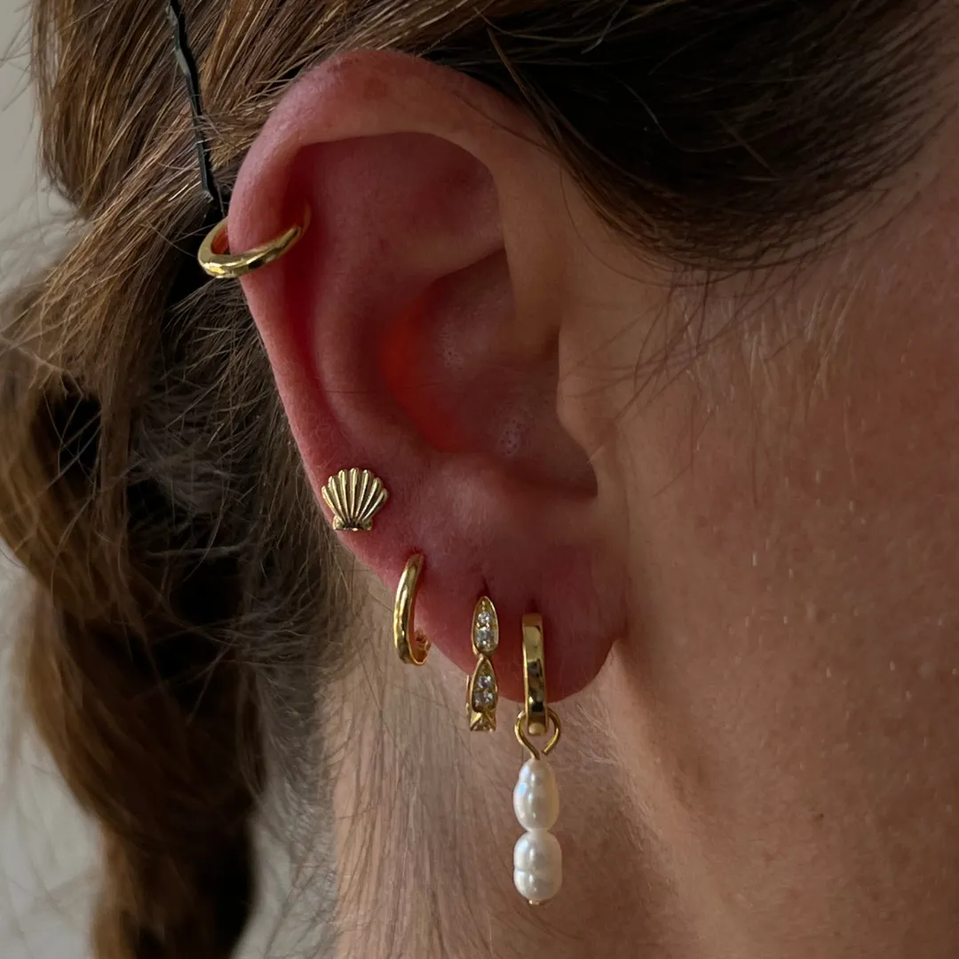 Seashell Earrings (VIP) sold by Evry Jewels product image thumbnail 3