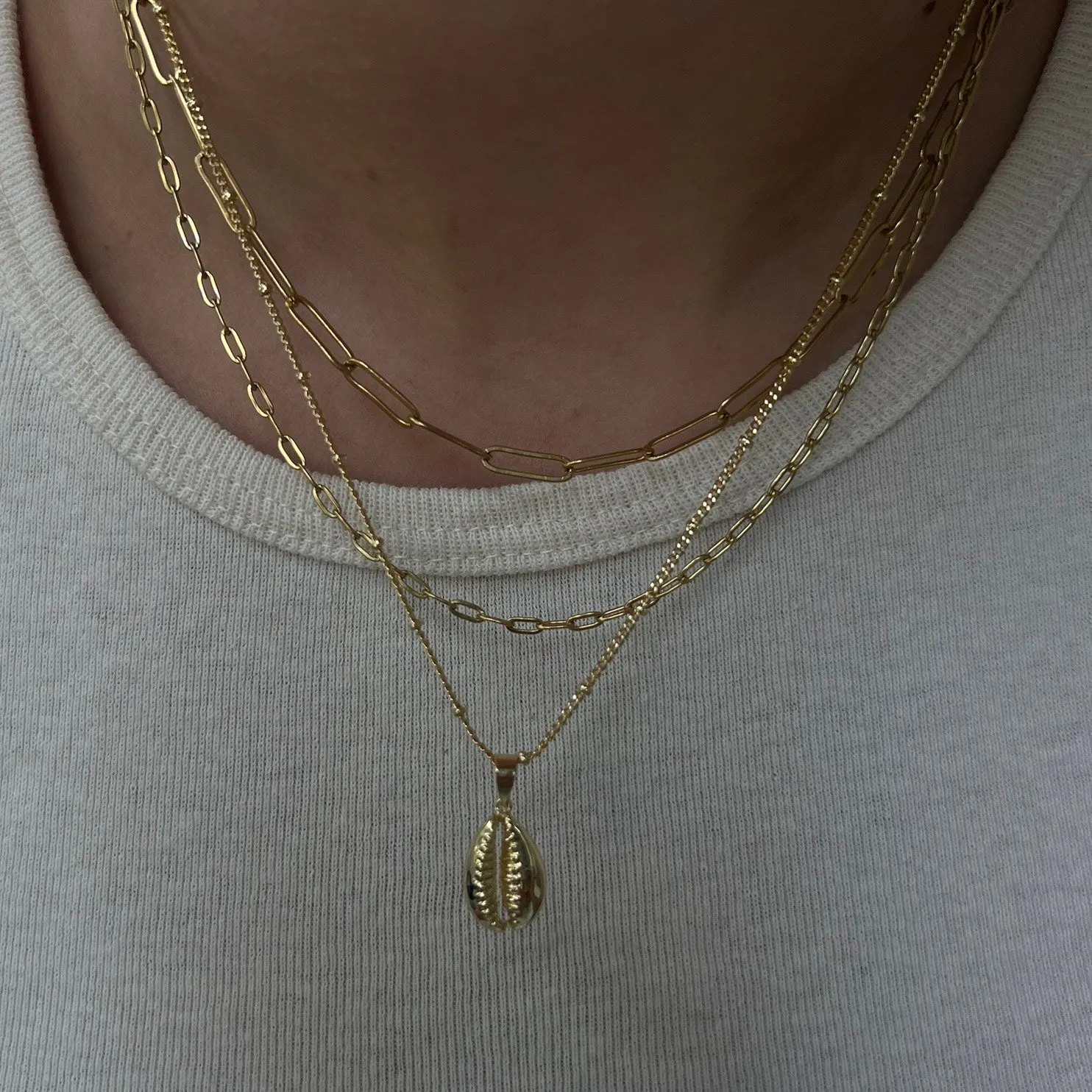 Cowrie Necklace (VIP) sold by Evry Jewels product image thumbnail 4