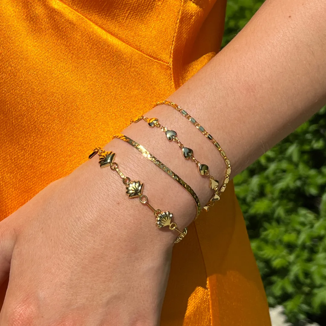 Options Open Bracelet (VIP) sold by Evry Jewels product image thumbnail 2