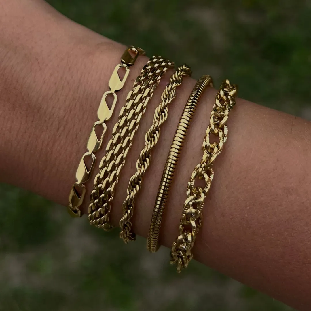 Roped Up Bracelet (VIP) sold by Evry Jewels product image thumbnail 2