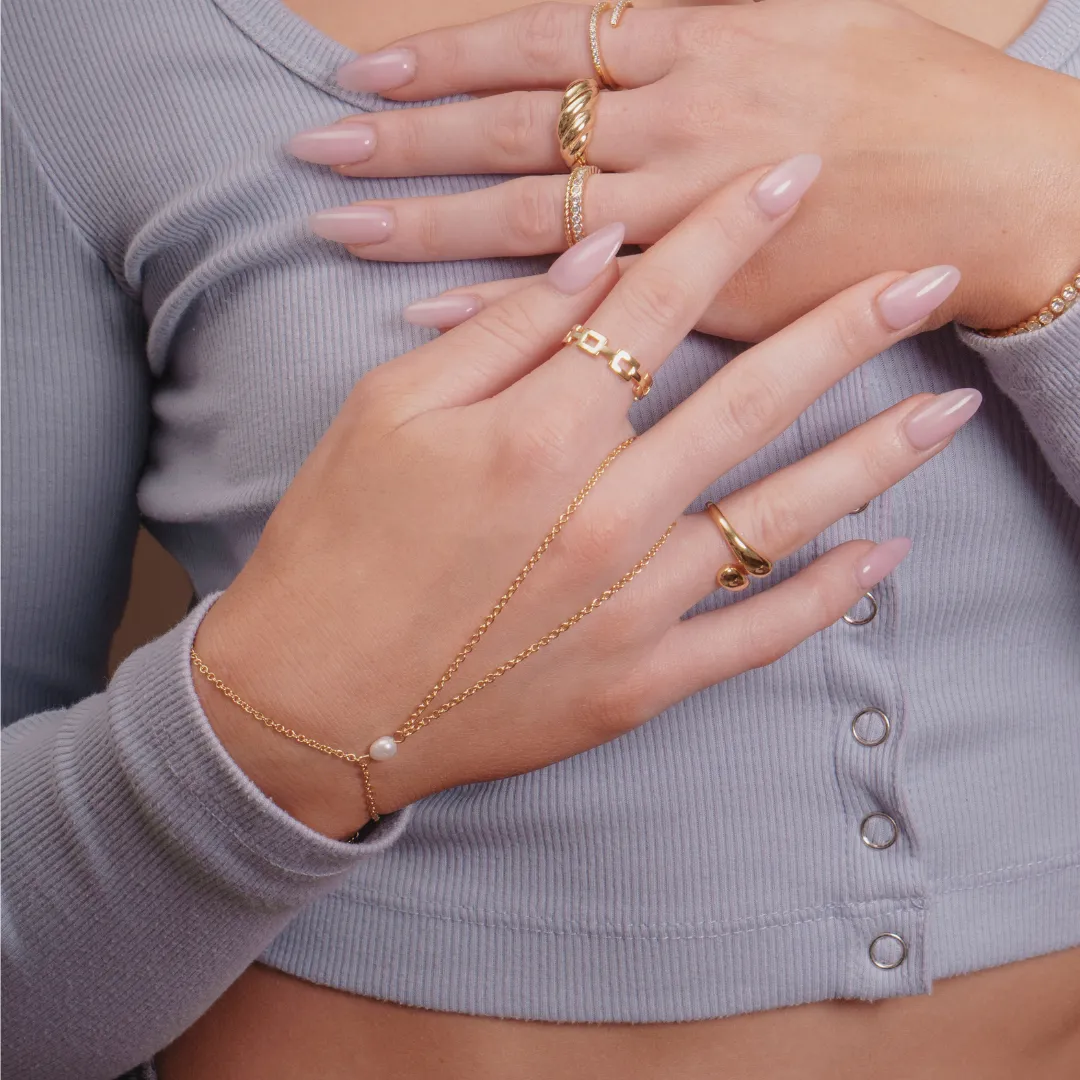 She's A Pearl Hand Chain (VIP) sold by Evry Jewels