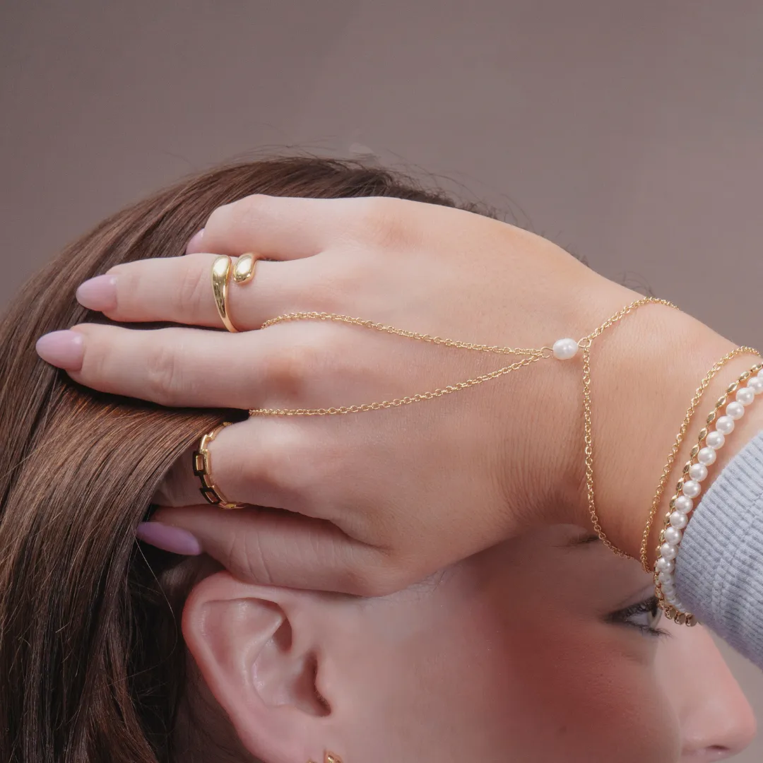 She's A Pearl Hand Chain (VIP) sold by Evry Jewels product image thumbnail 3