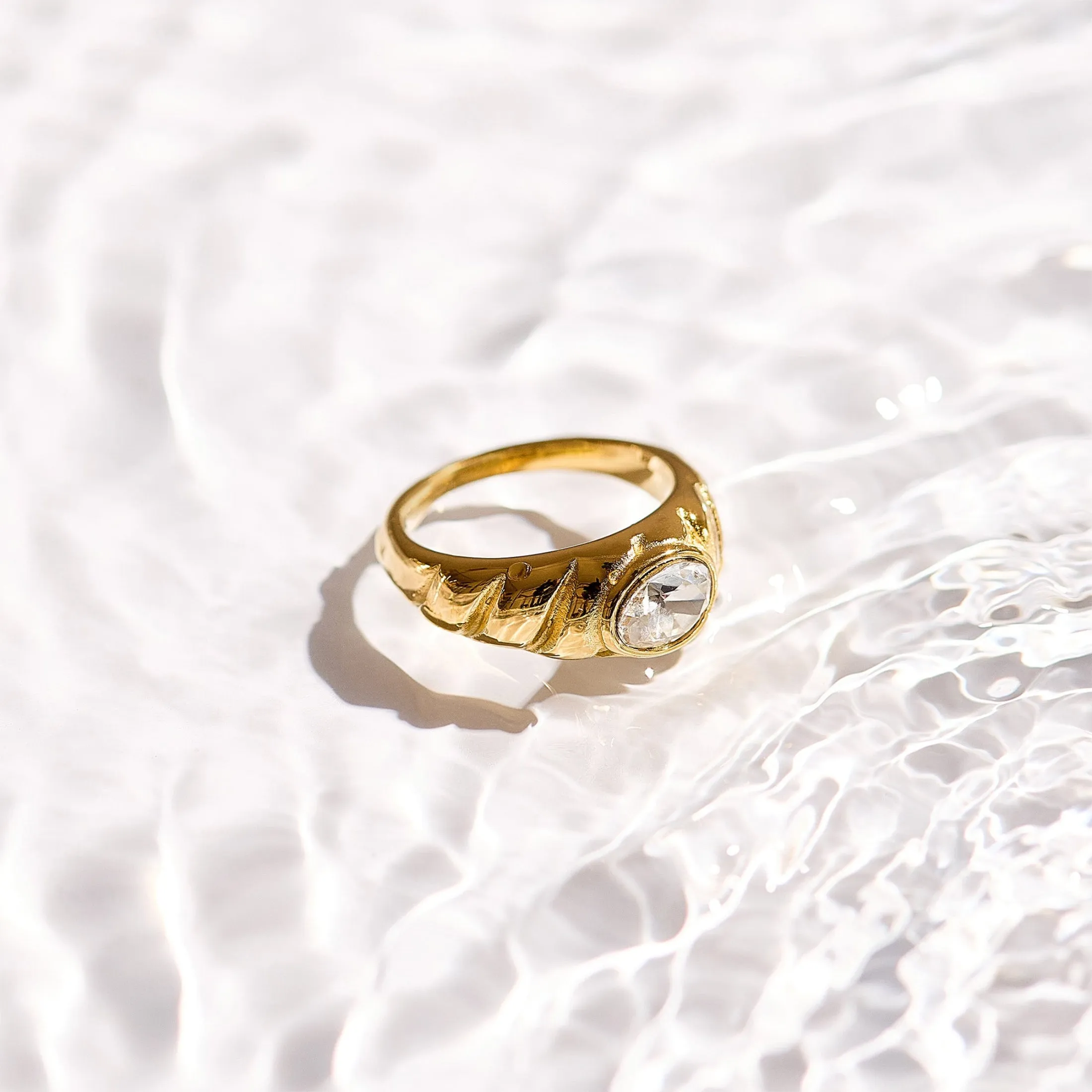 Oval Stone Dome Ring sold by Evry Jewels product image thumbnail 3