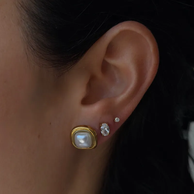 Daisy Dreams Pearl Earrings sold by Evry Jewels