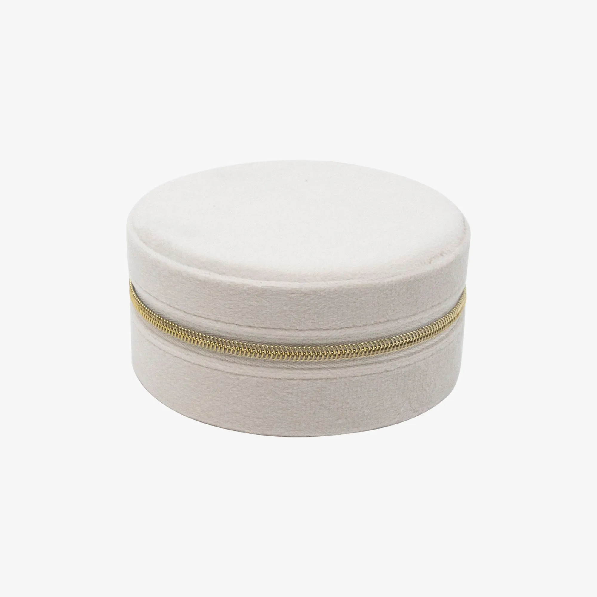 Round Velvet Travel Jewelry Case sold by Evry Jewels product image thumbnail 4
