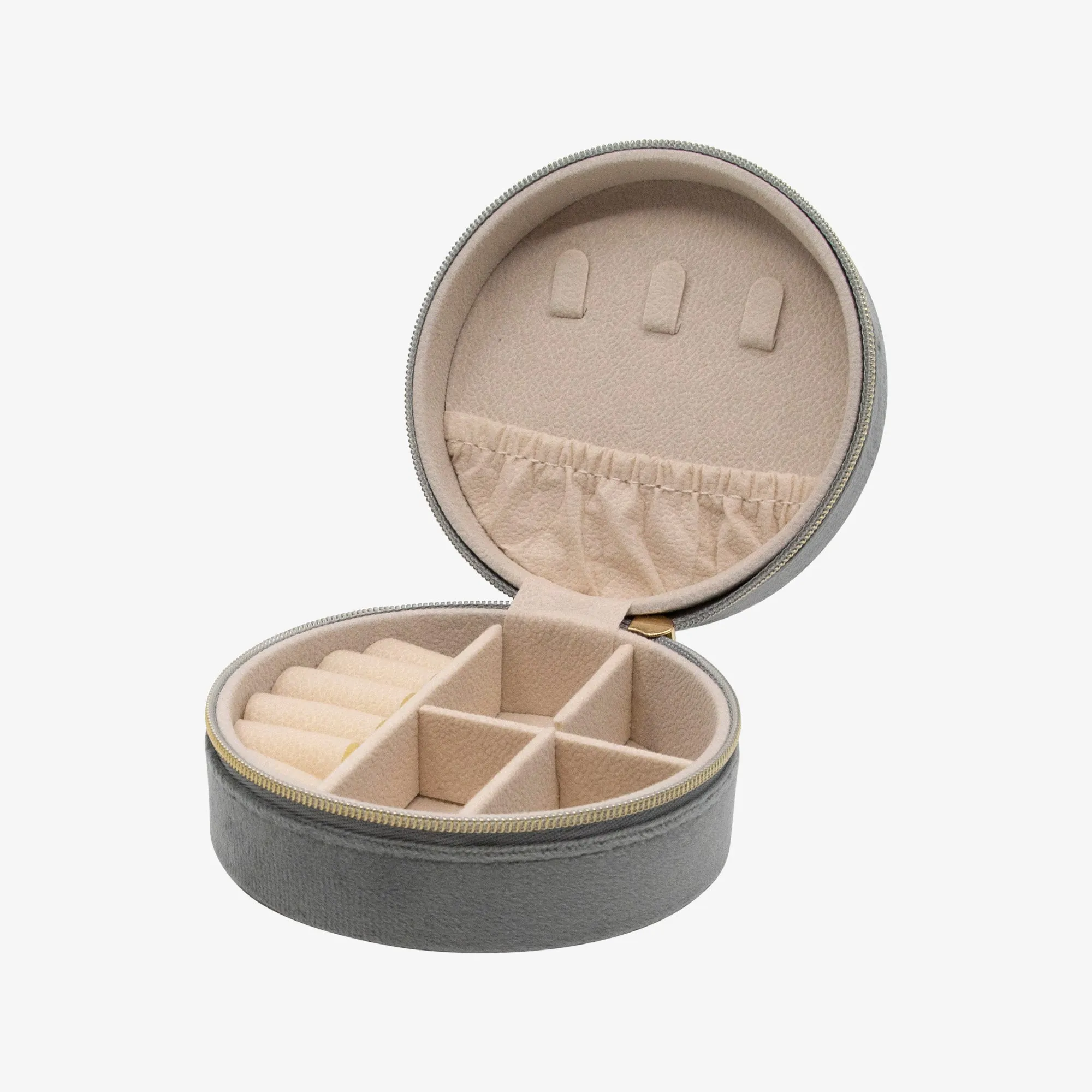 Round Velvet Travel Jewelry Case sold by Evry Jewels product image thumbnail 3