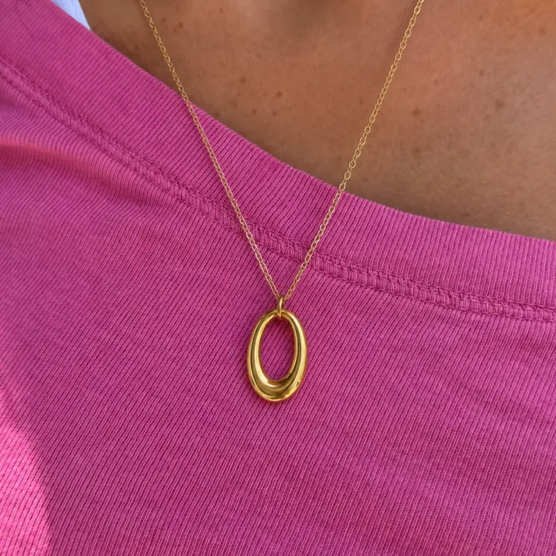 Core Loop Necklace made by Evry Jewels