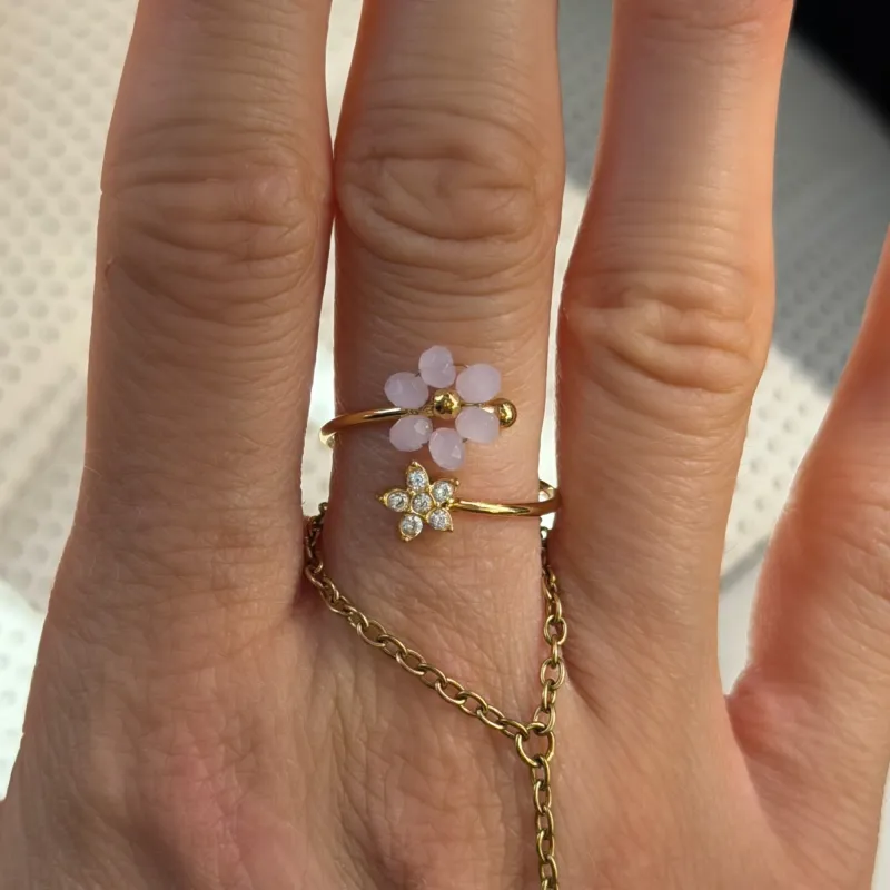 Sweet Bloom Ring made by Evry Jewels