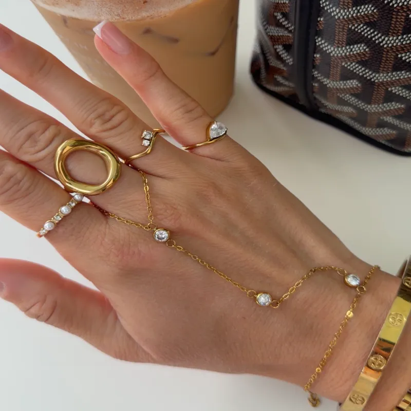 Wrapped in Shine Ring made by Evry Jewels