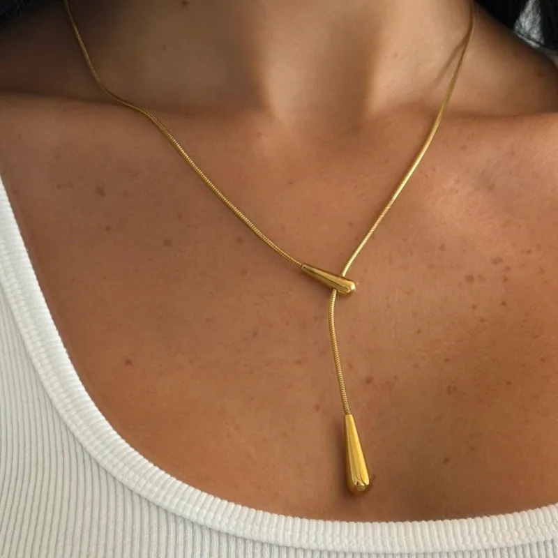 Leah Lariat Necklace made by Evry Jewels